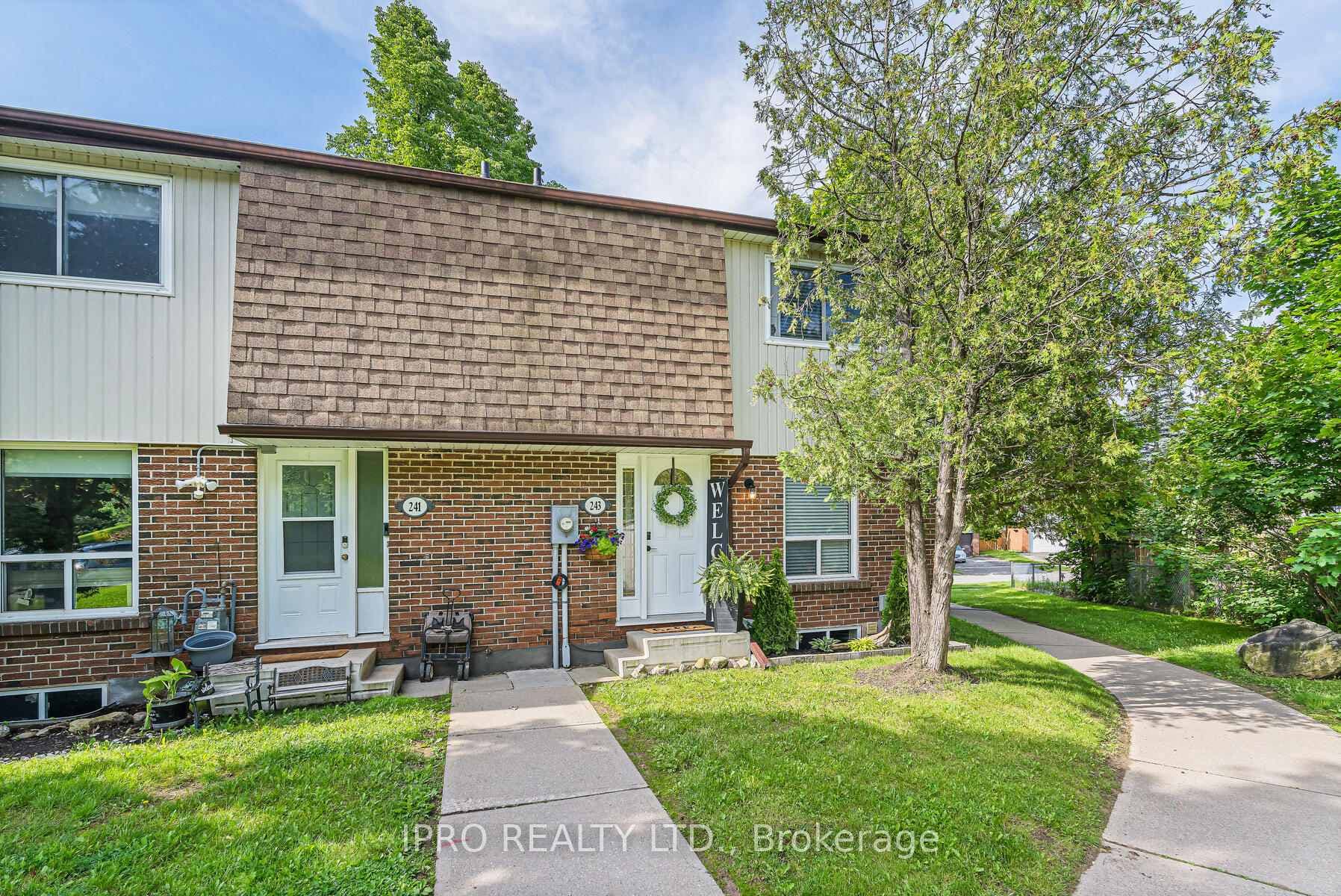 243 Kingham Road Unit 243 photo 2