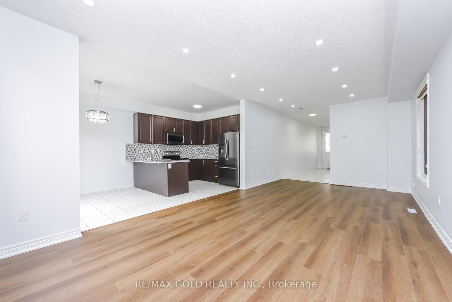 59 Vezna Crescent photo 10