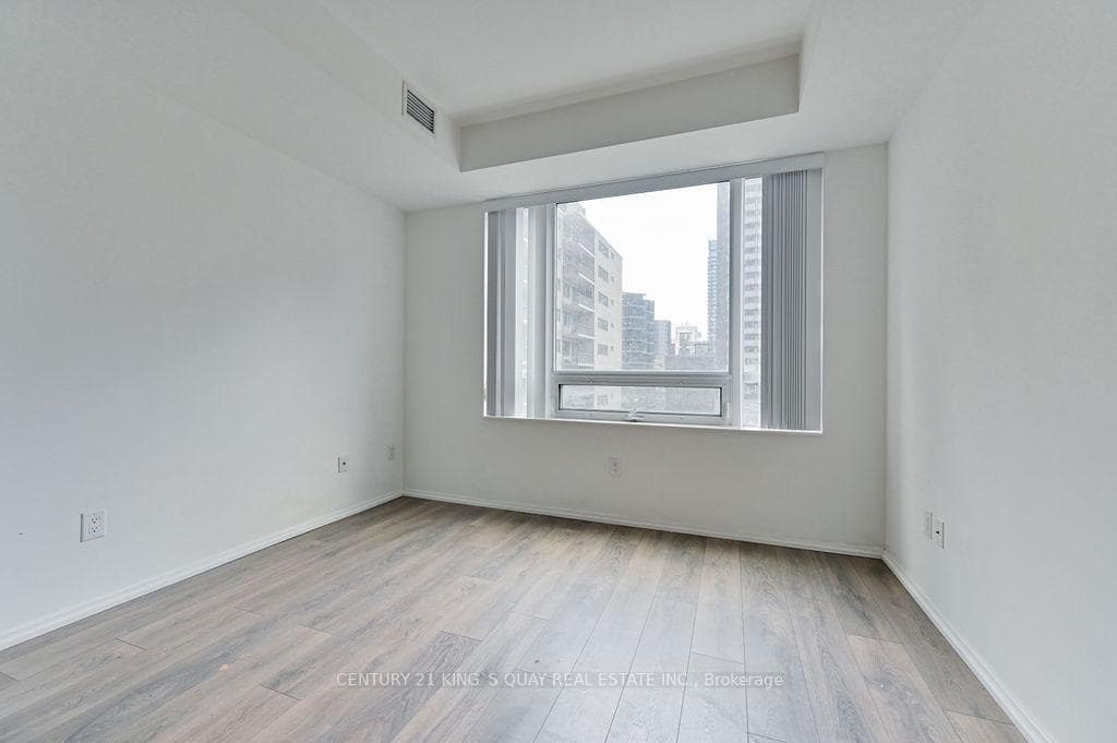 45 Charles Street Unit 512 photo 9