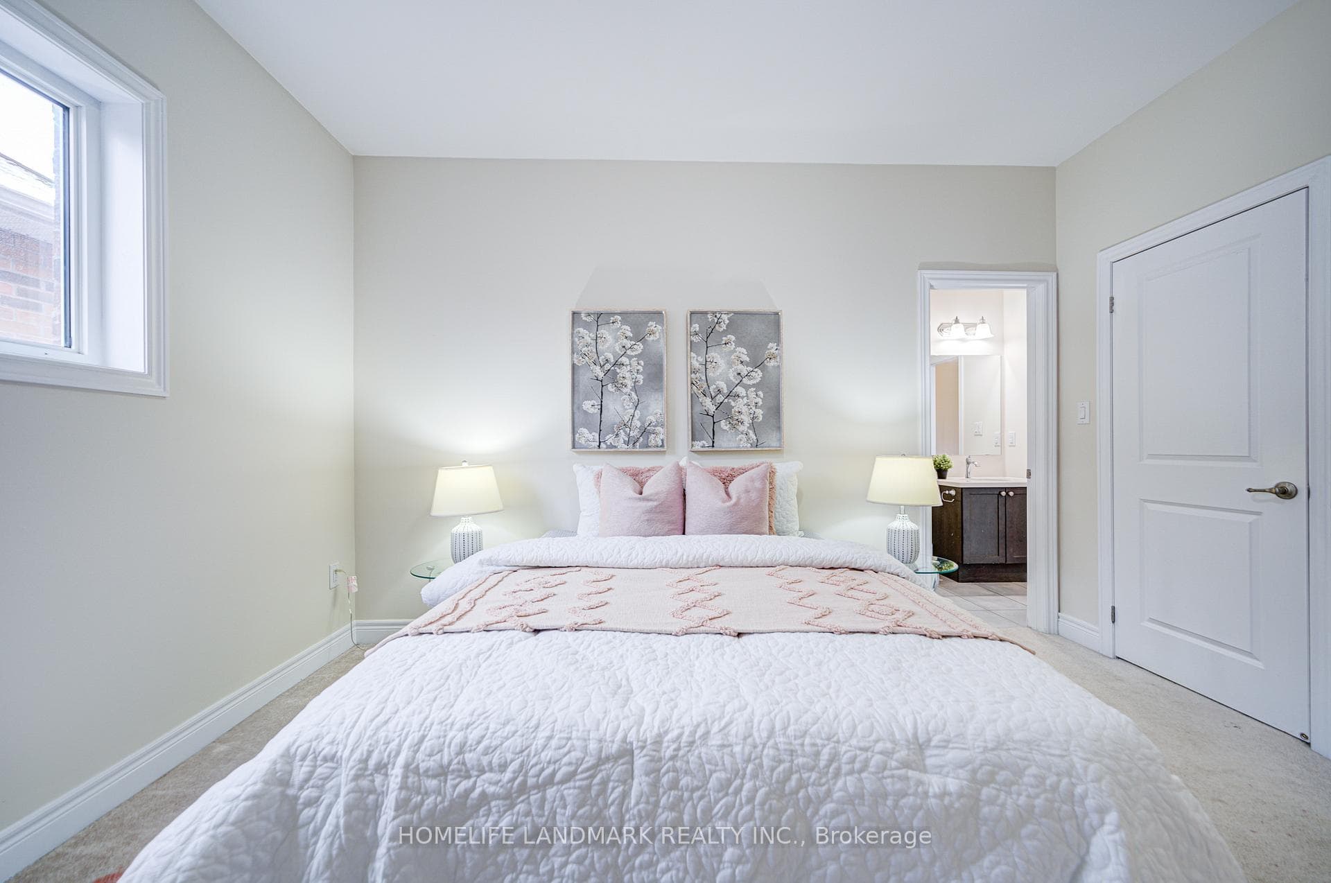 15192 Danby Road photo 32