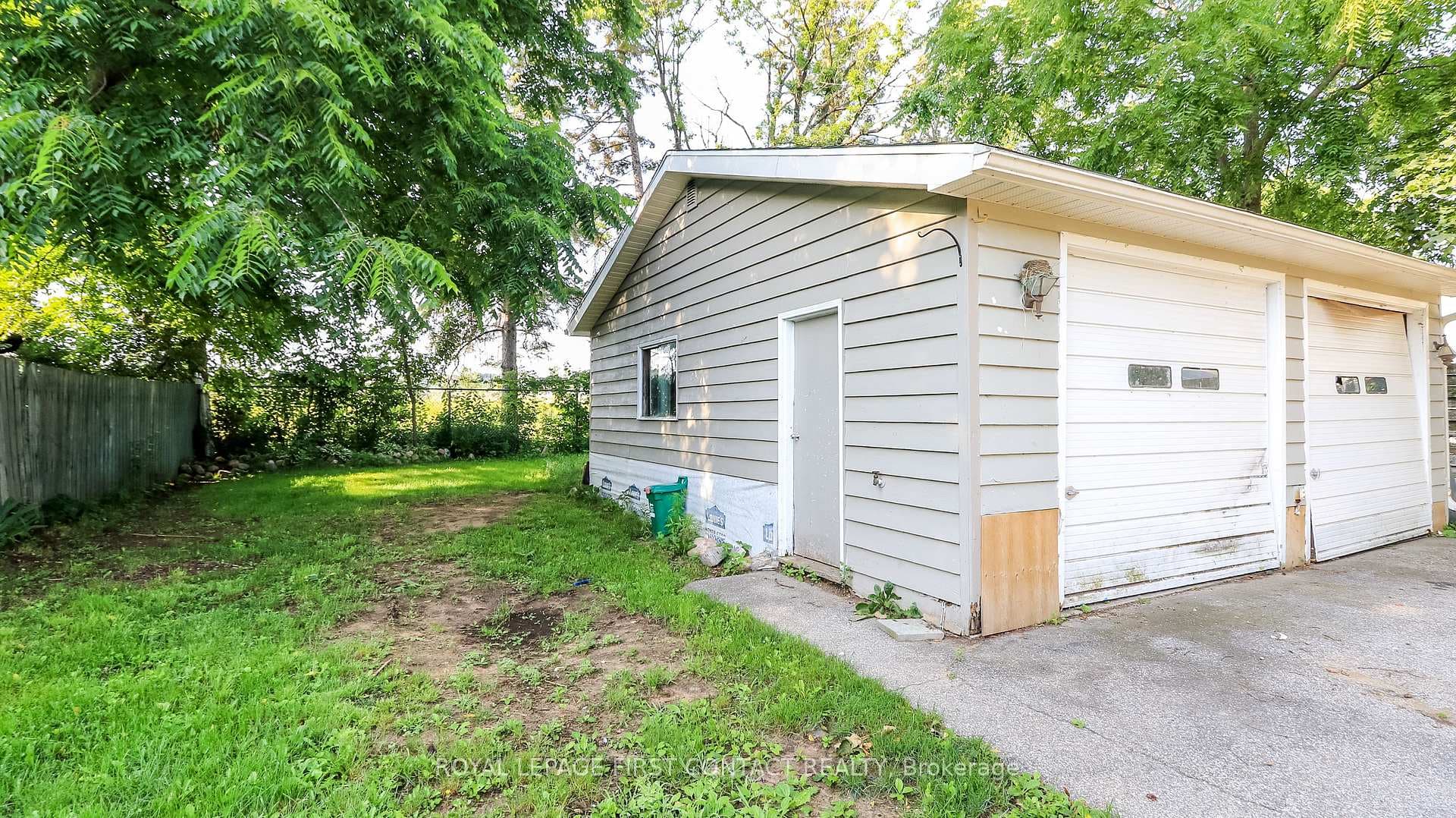 47 Campbell Avenue photo 6