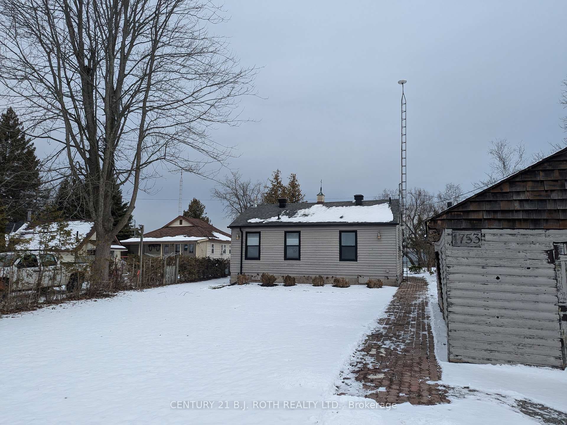 1753 Cross Street photo 35
