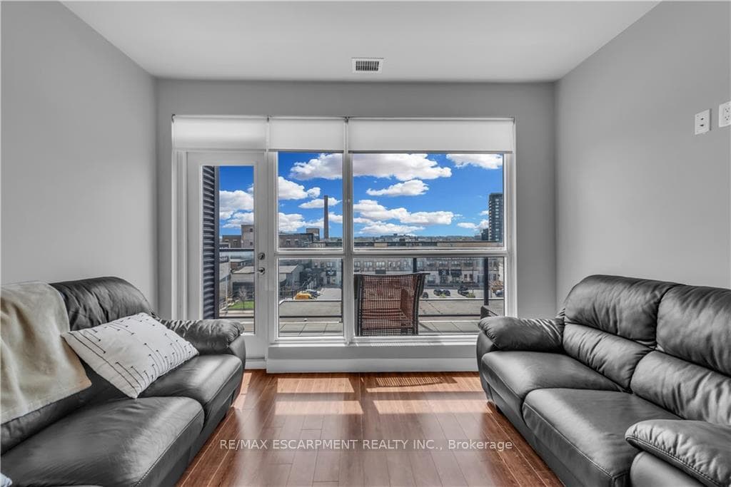 1 Victoria Street Unit 515 photo 15