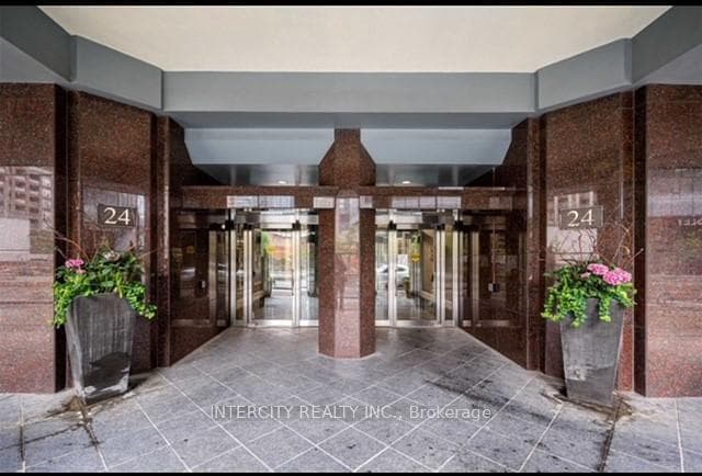 24 Wellesley Street Unit PH2 photo 2