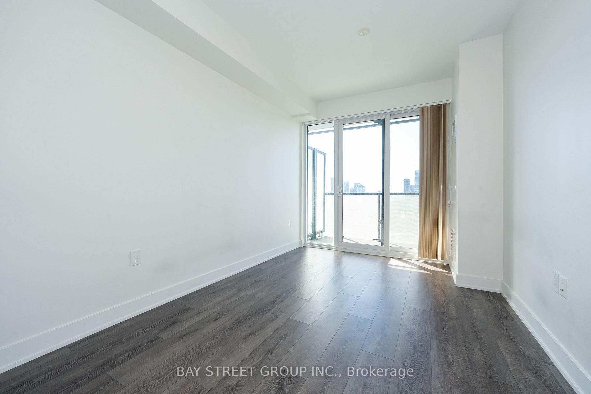 575 Bloor Street Unit 3310 photo 13