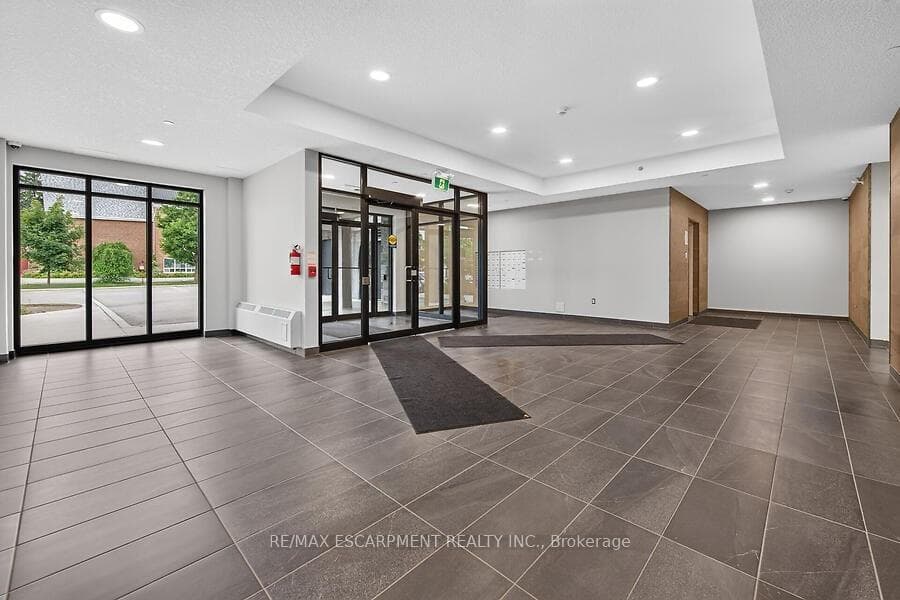 2605 Binbrook Road Unit 208 photo 4