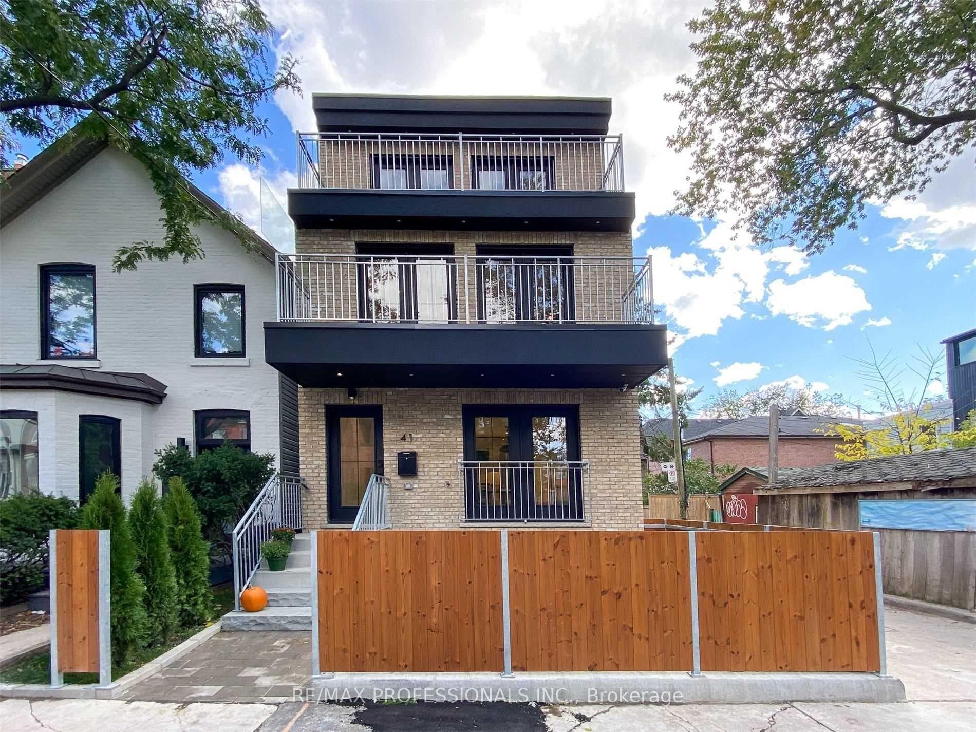 41 Rolyat Street Unit A photo 1