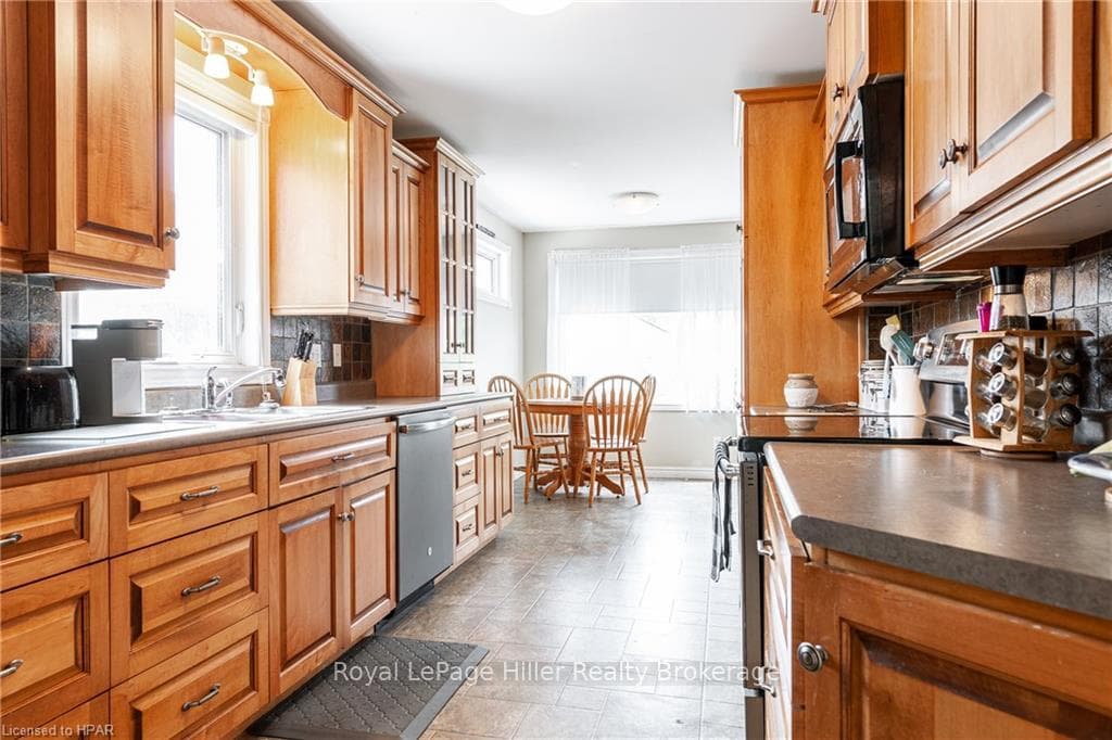 487 WEST GORE Street photo 20