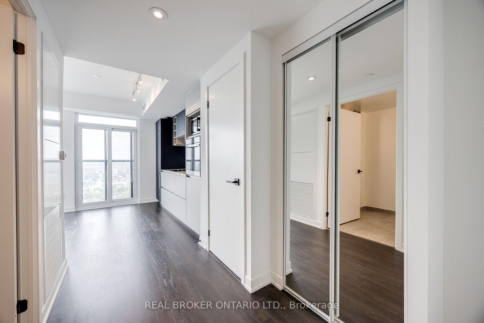 319 Jarvis Street Unit 3212 photo 10