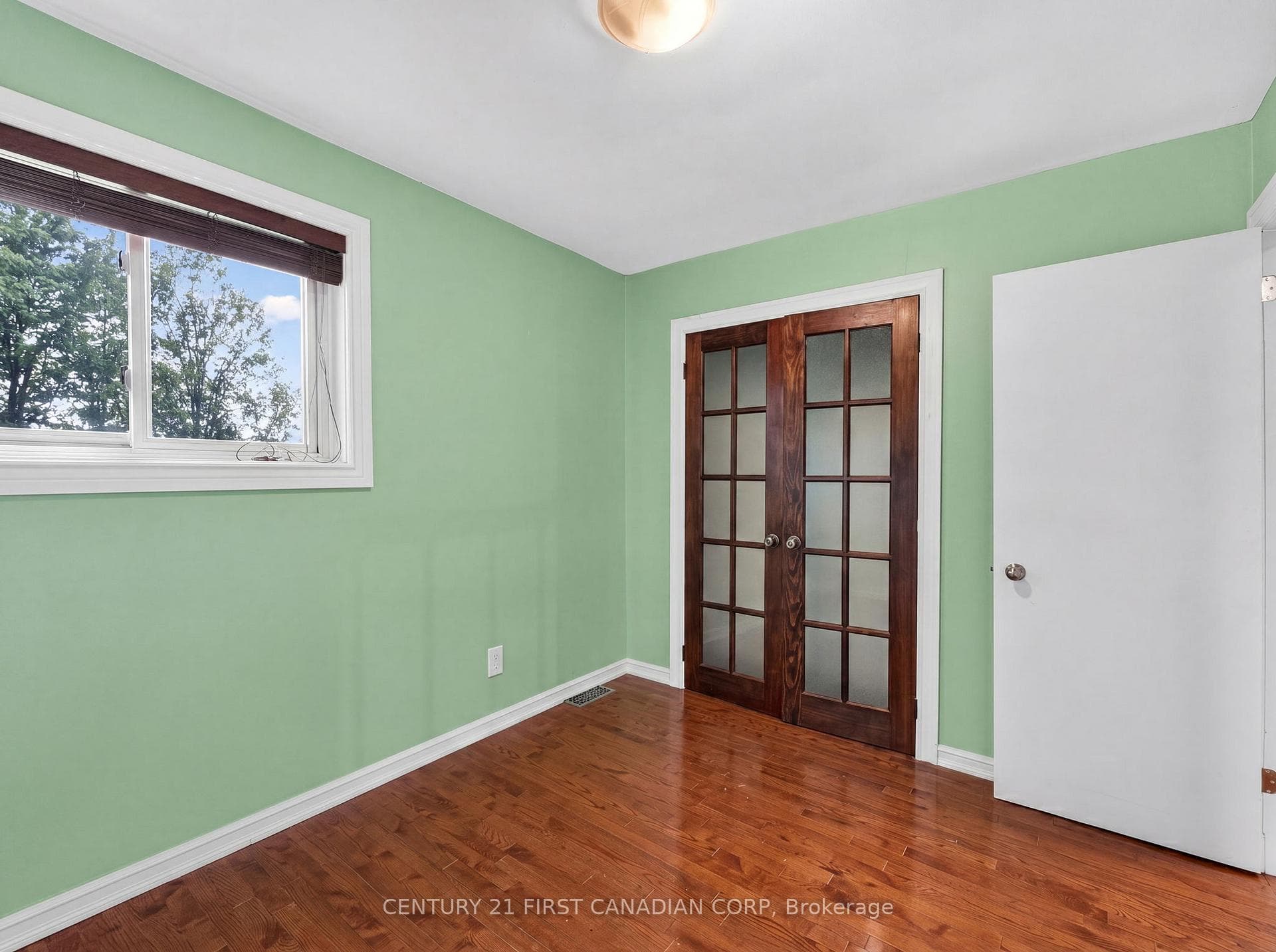 33943 Sunnyridge Road photo 17