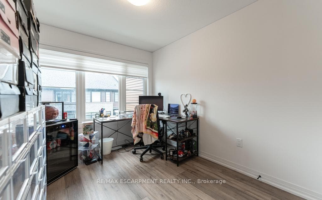 461 Blackburn Drive Unit 103 photo 16