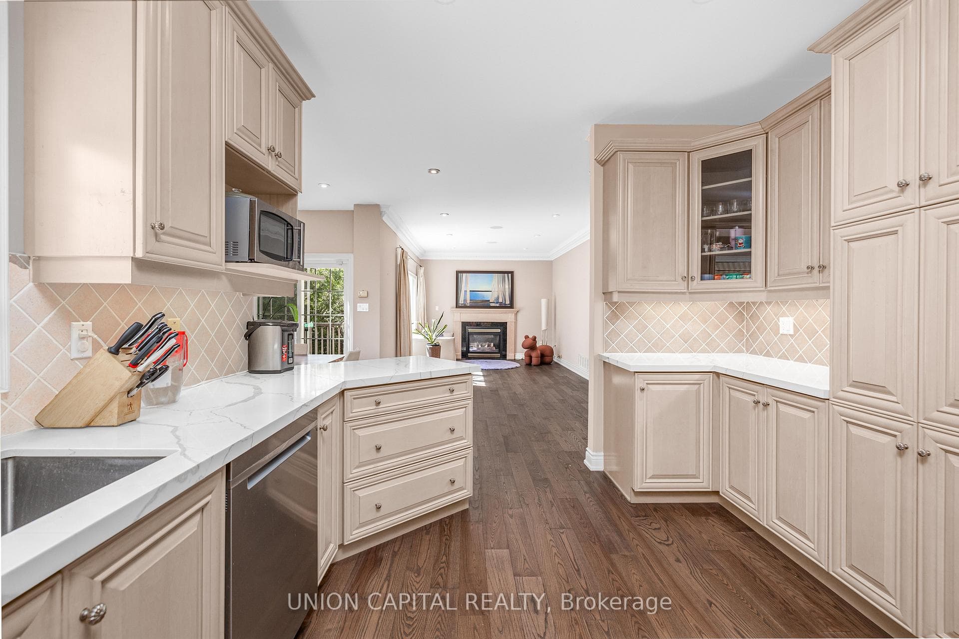 75 Langtry Place photo 11