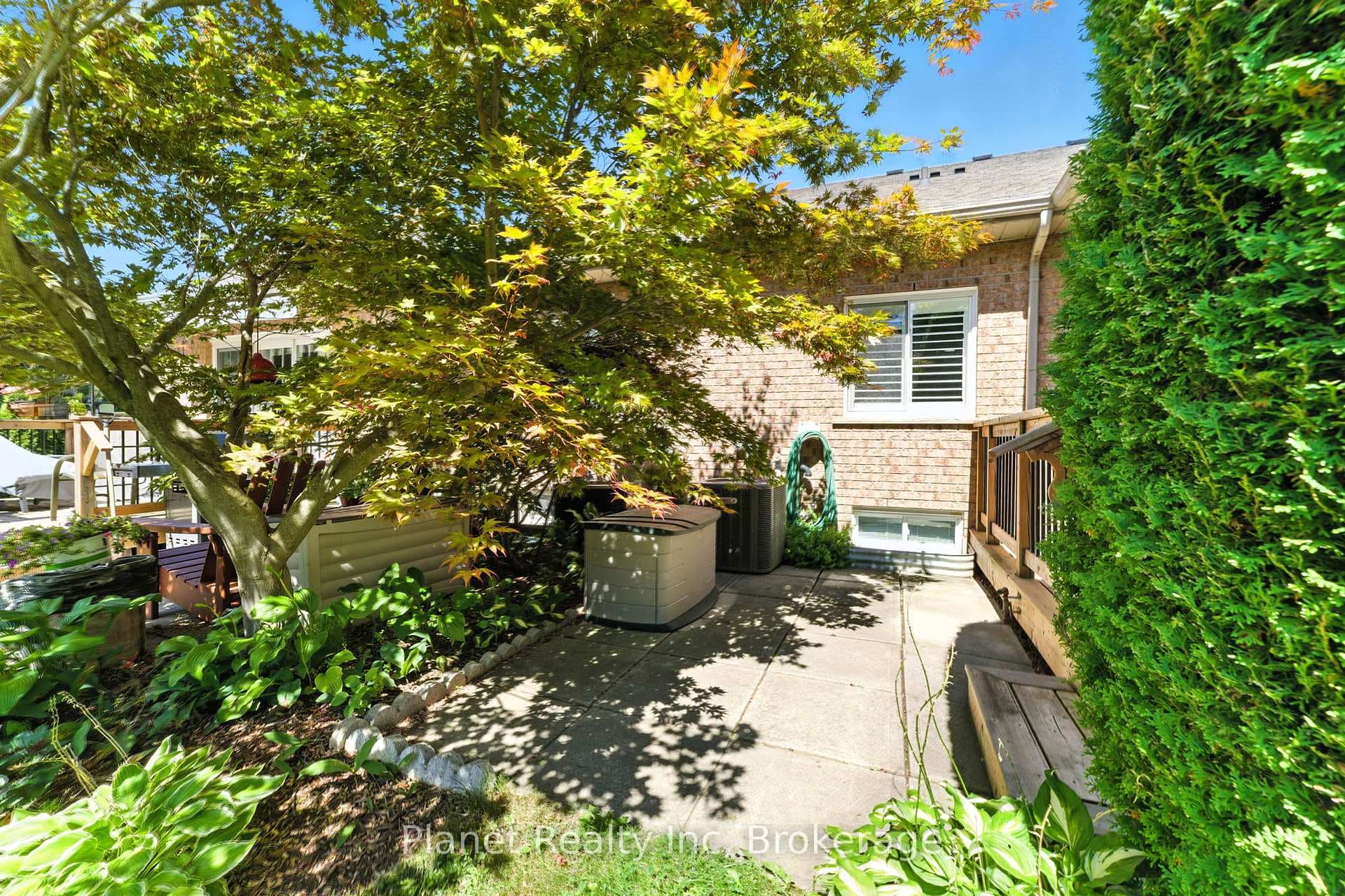 19 Village Green Drive photo 36