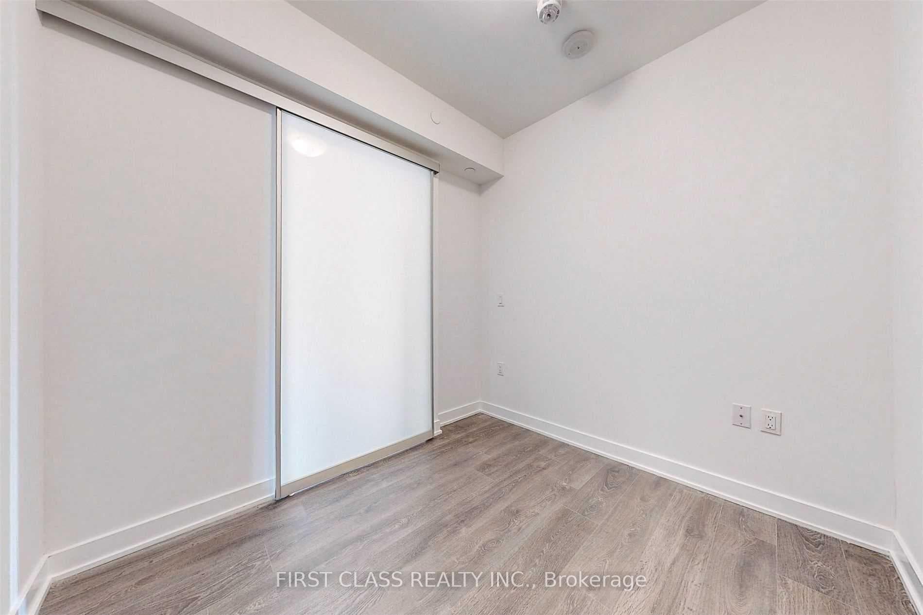 195 Redpath Avenue Unit 2709 photo 17