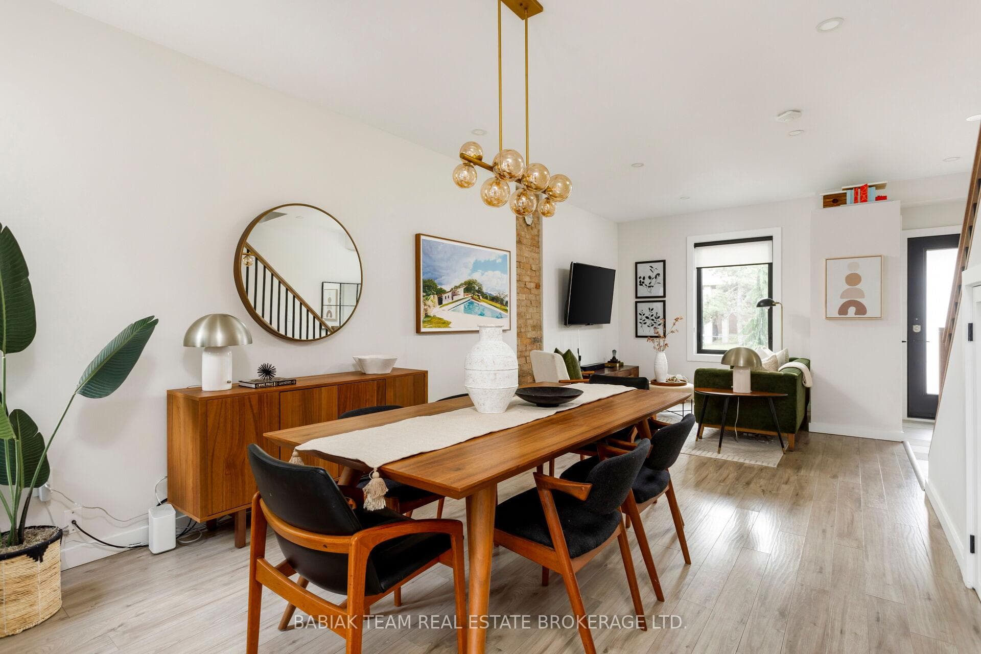 497 Keele Street photo 11