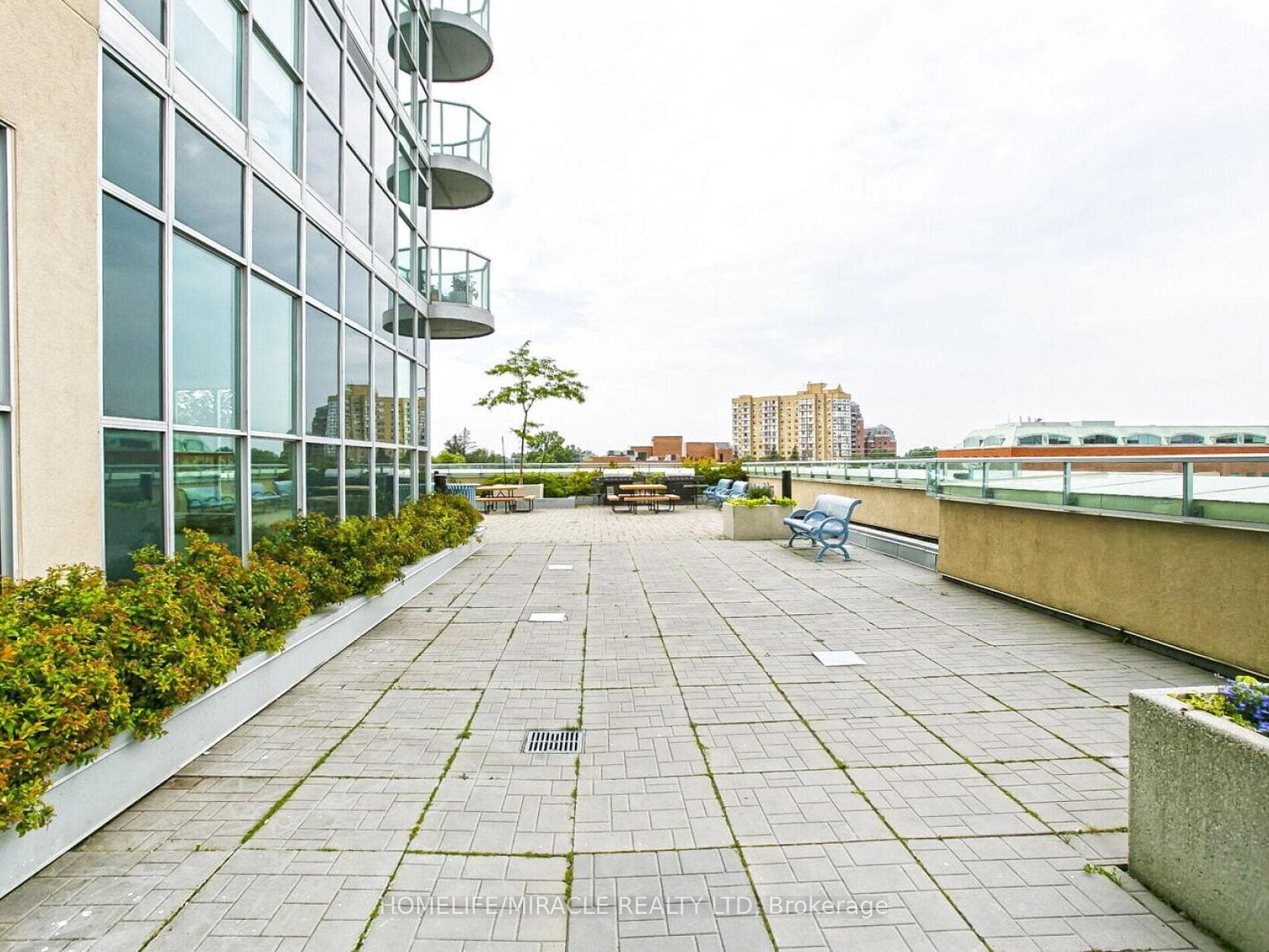 9 George Street Unit 2207 photo 32