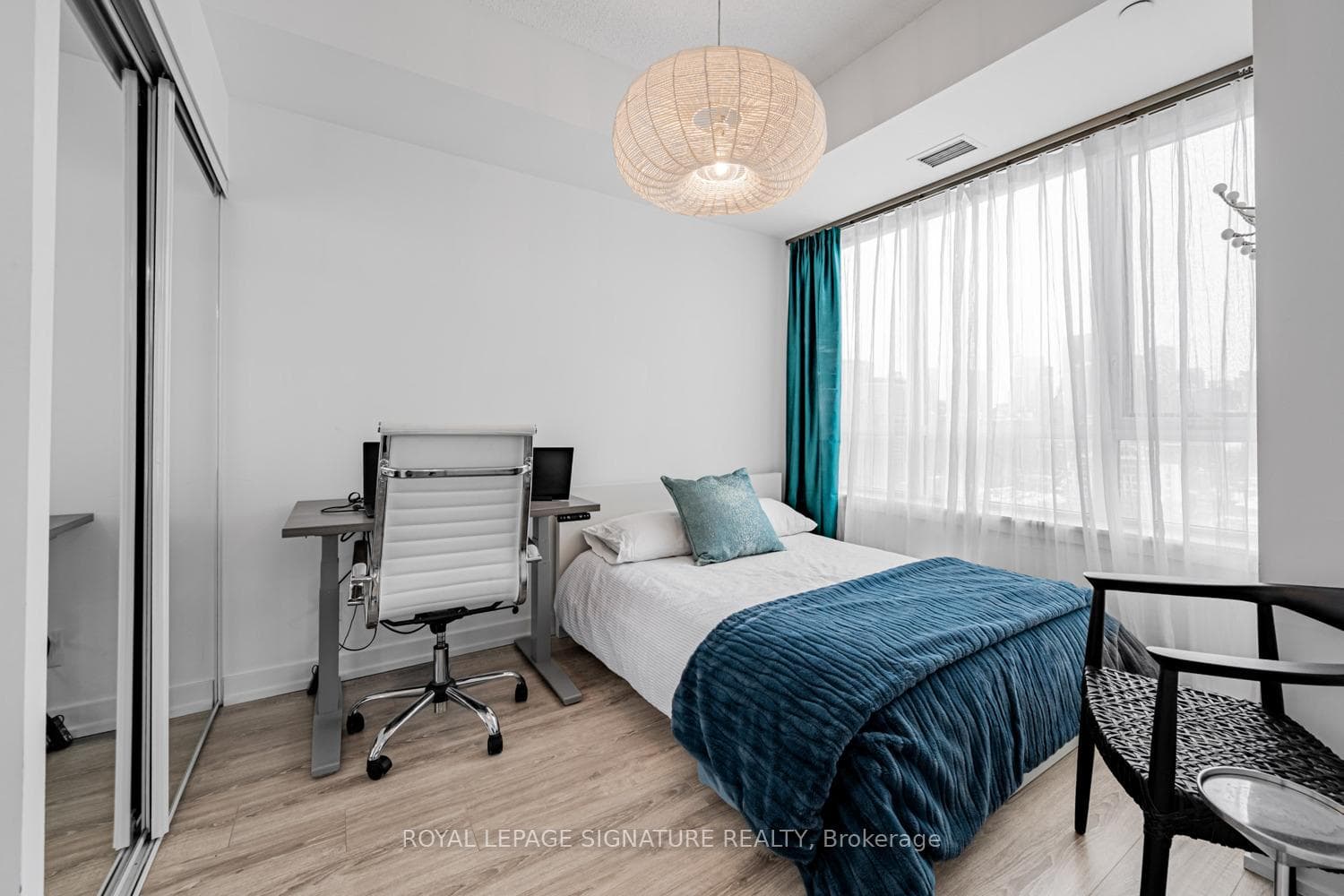 200 Sackville Street Unit 1207 photo 18