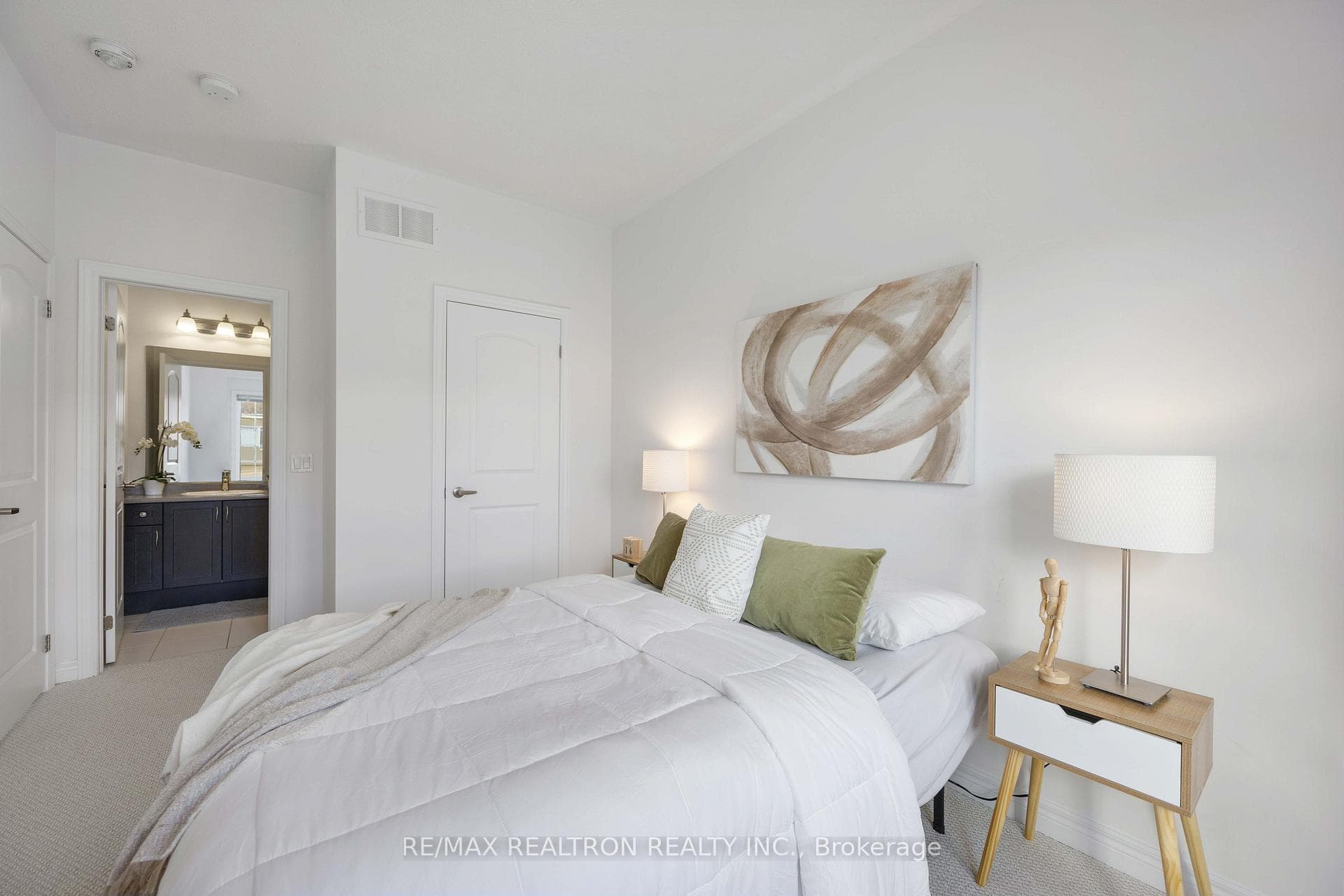 1 Durblee Avenue photo 30