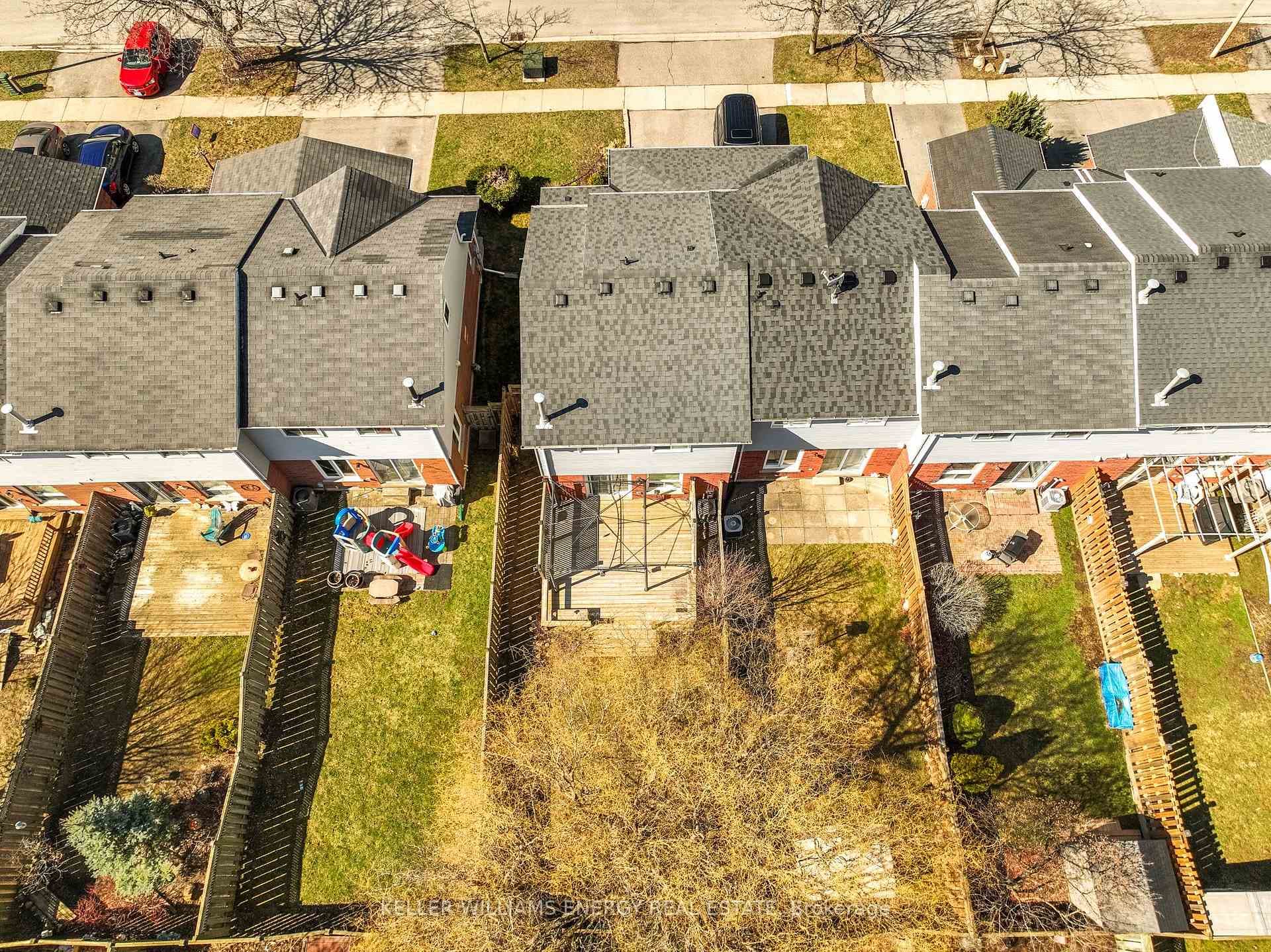 13 Moulton Court photo 33