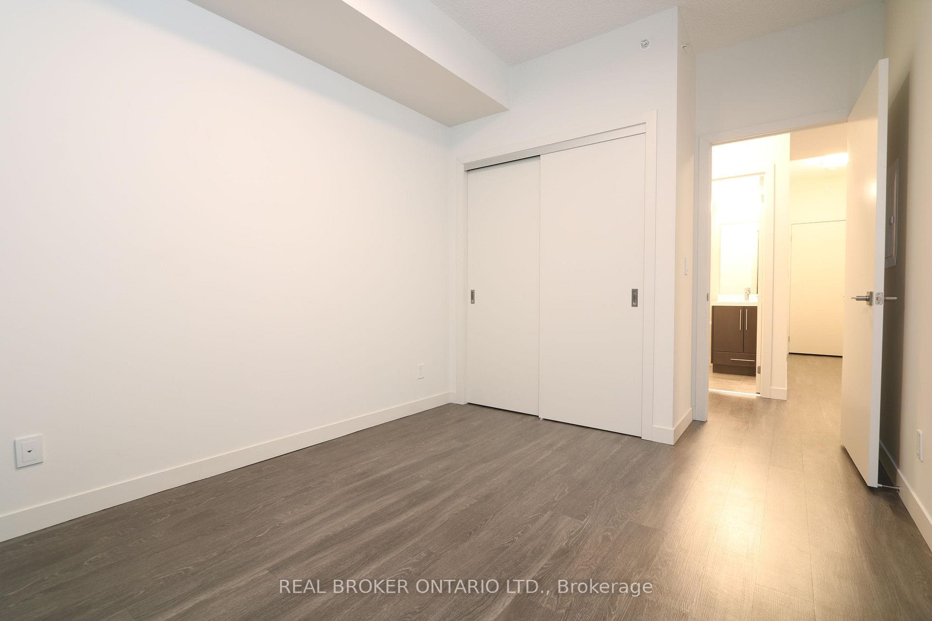 2093 Fairview Street Unit 1006 photo 18