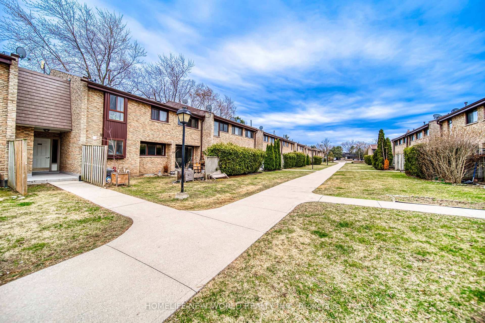 2605 Woodchester Drive Unit 60 photo 2