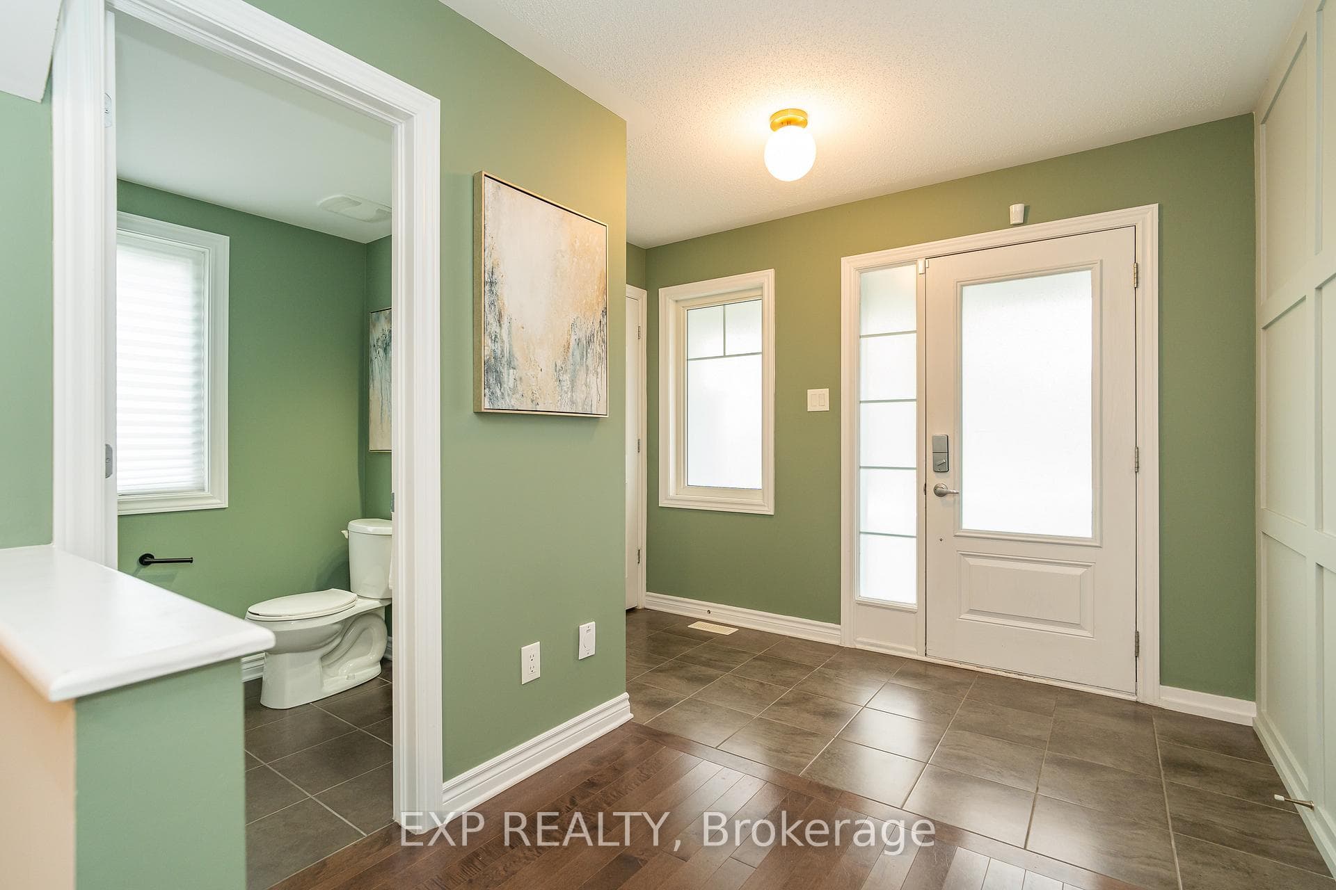 3545 Woodroffe Avenue photo 2