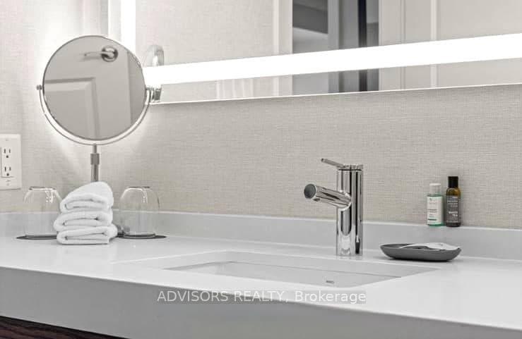 220 GORD CANNING Drive Unit 370 photo 11