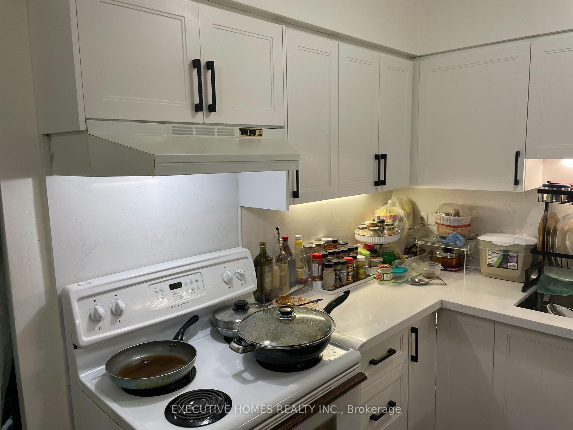 15 Sewells Road Unit 910 photo 9