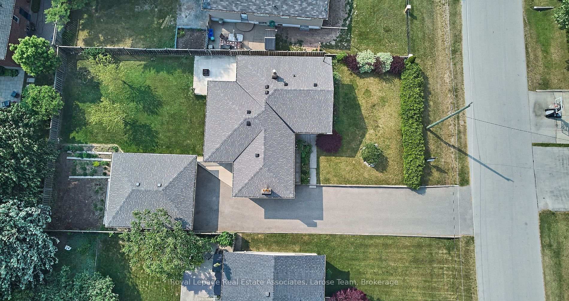 236 Woodale Avenue photo 38