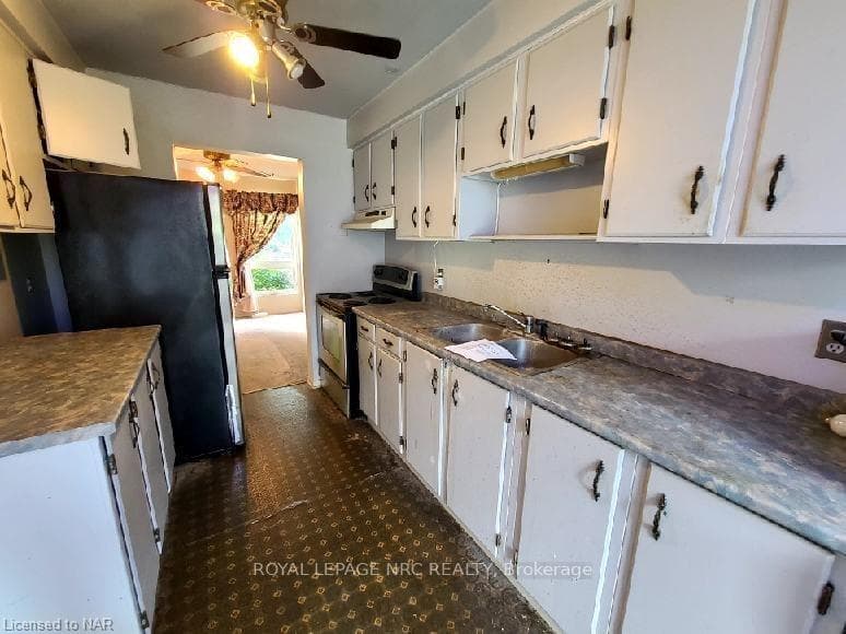 122 LAKESHORE Road Unit 23 photo 17