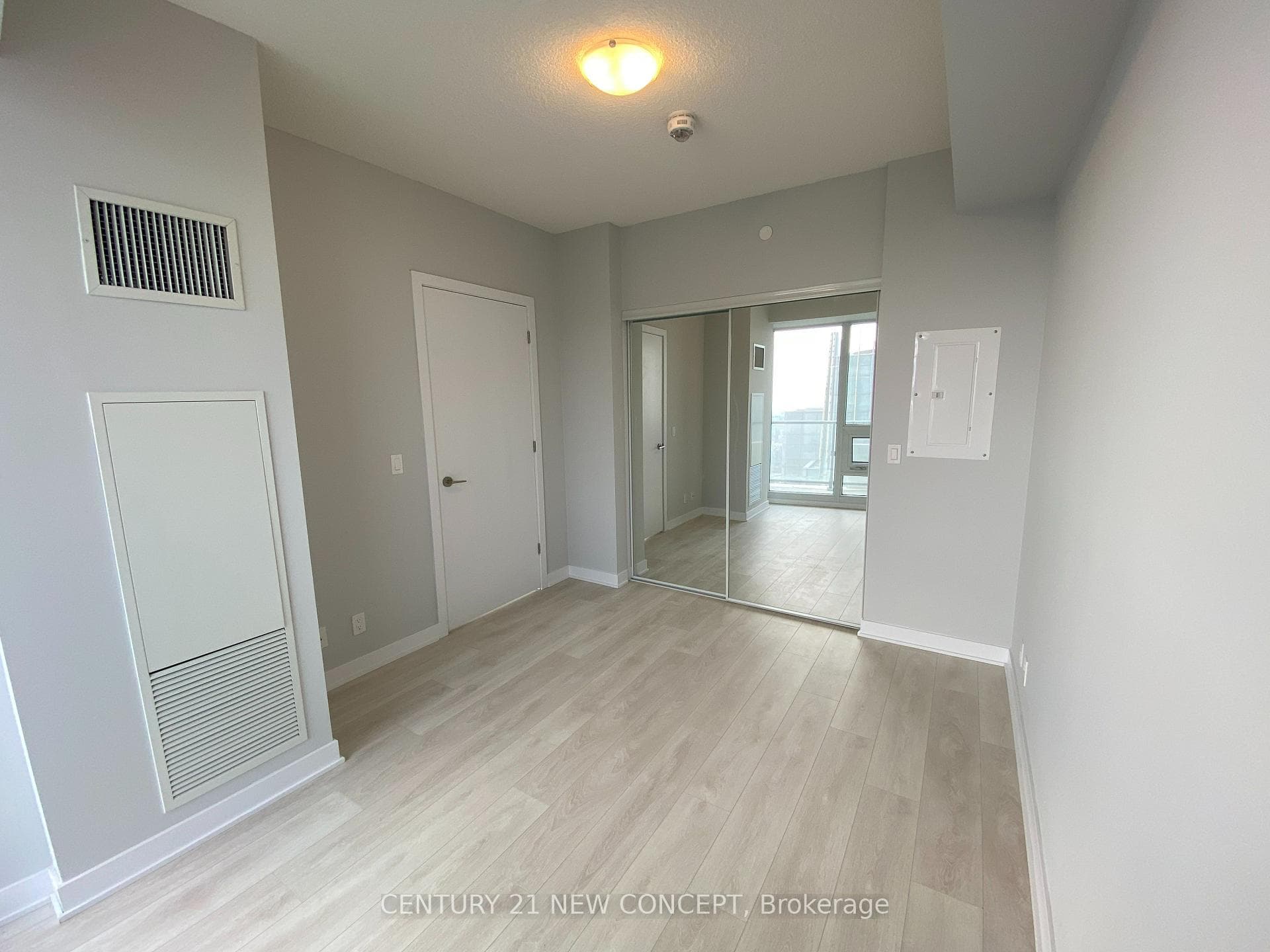 2221 Yonge Street Unit 5006 photo 18