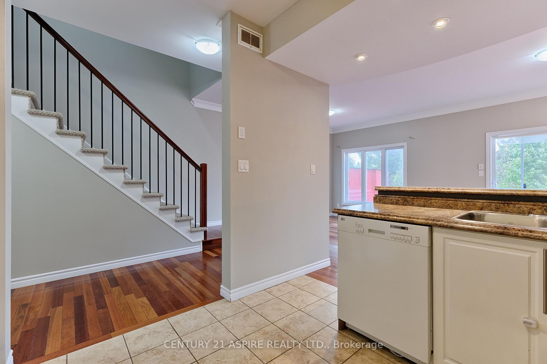 33 Northbrook Road photo 19