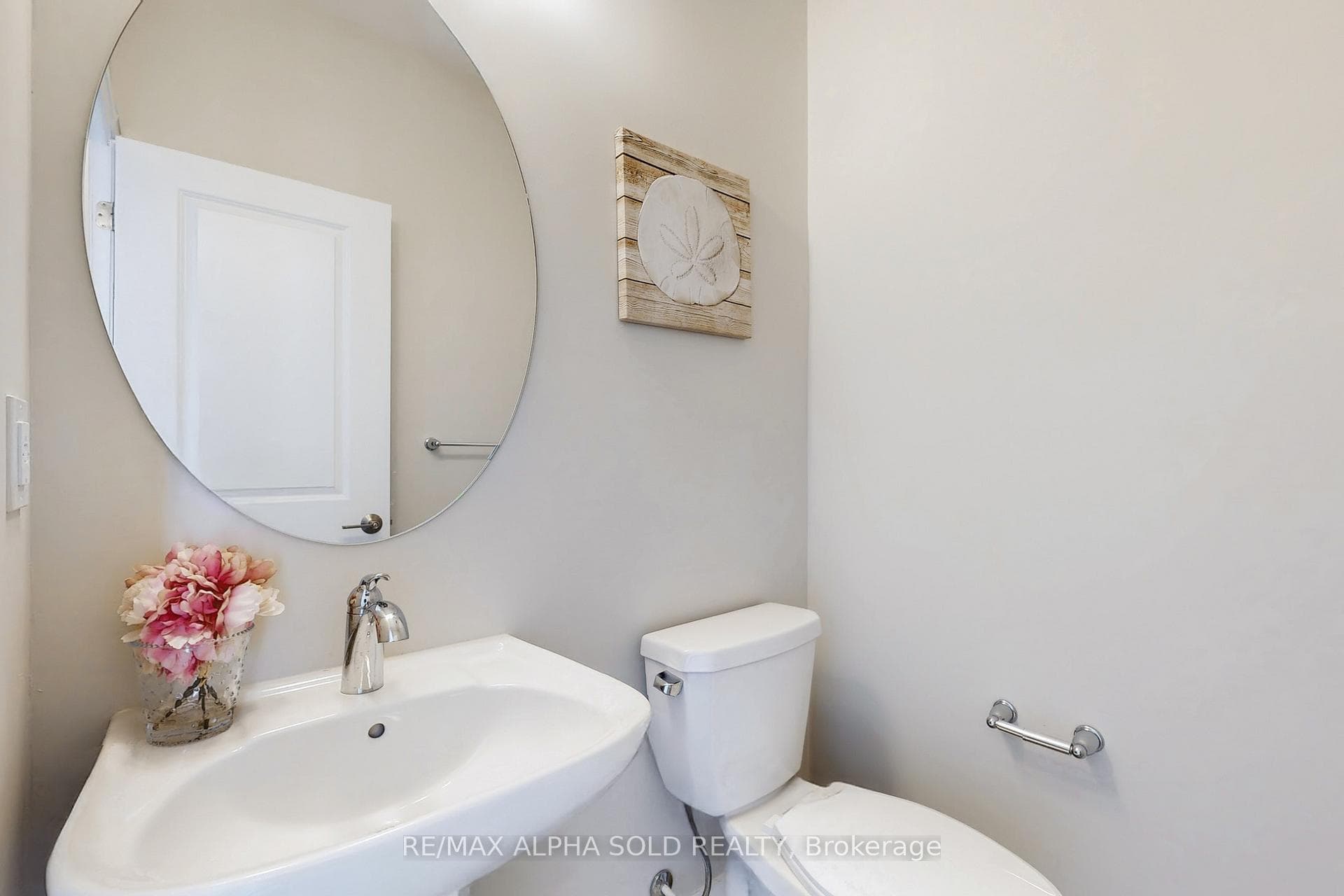 957 Grosbeak Trail photo 12