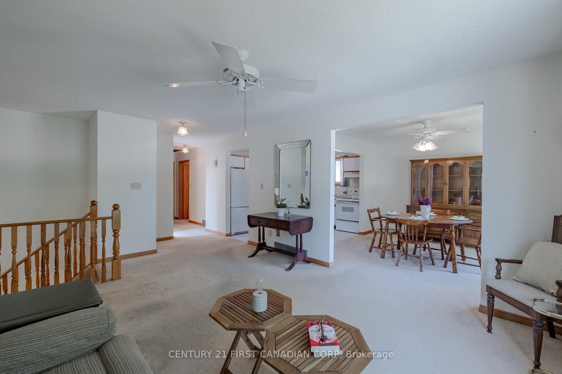 90 Bradley Avenue photo 7