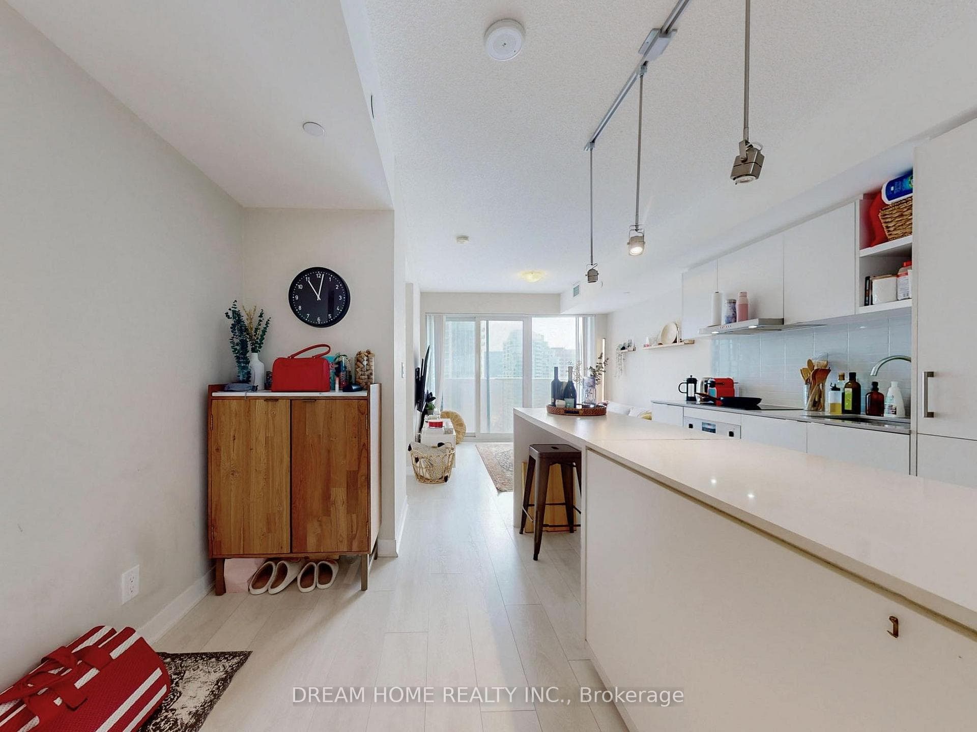 88 Harbour Street Unit 2505 photo 10