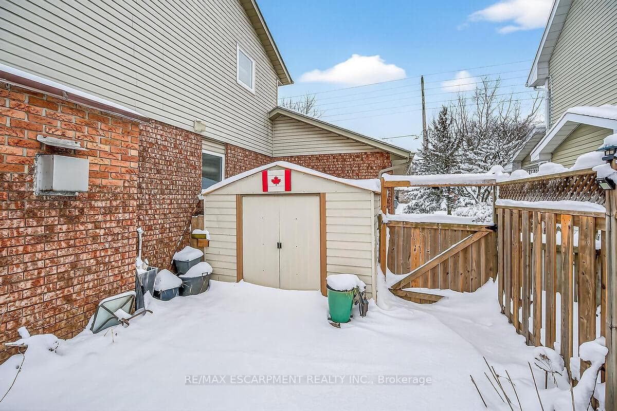 8316 Twenty Road photo 37