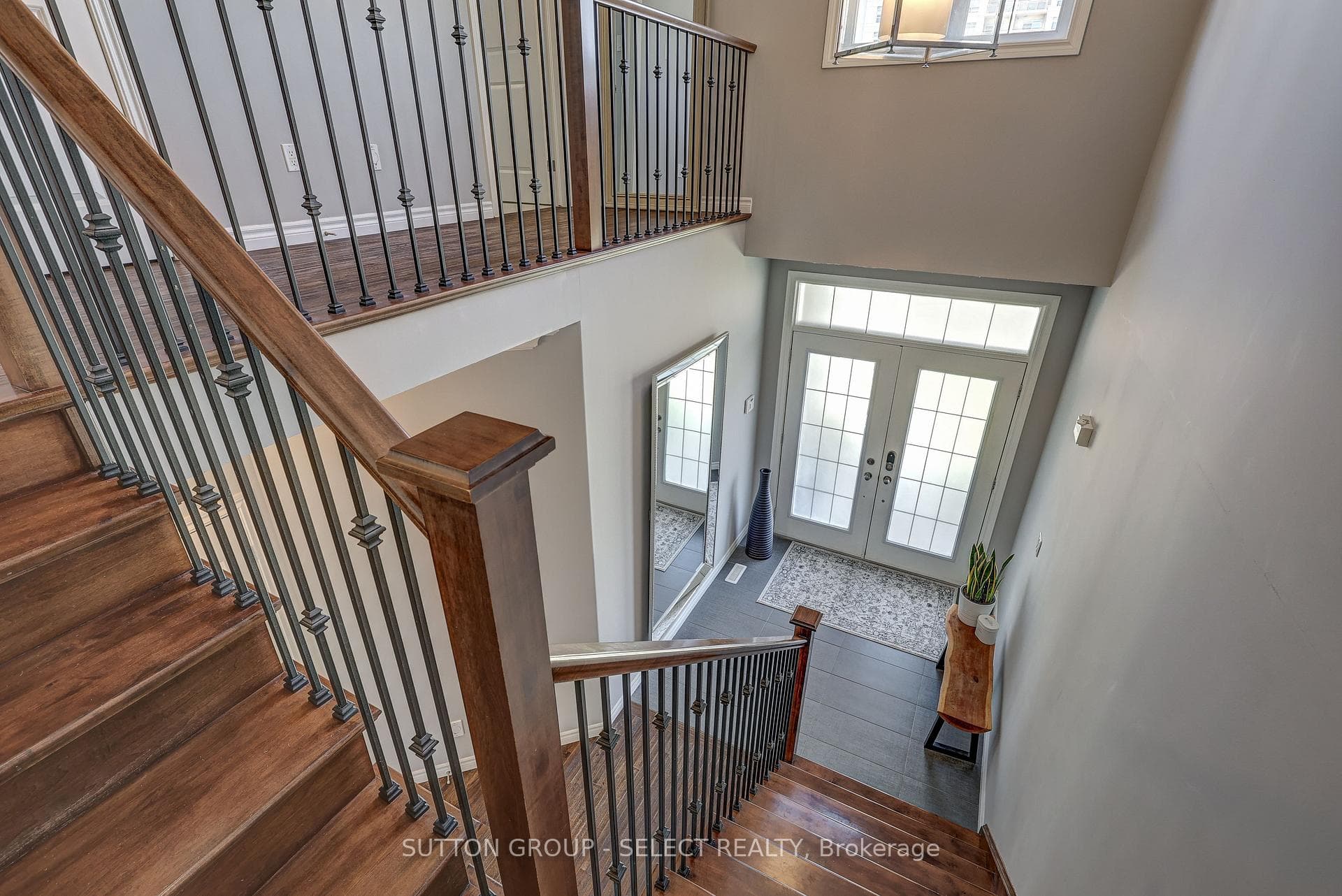 6628 Navin Crescent photo 22
