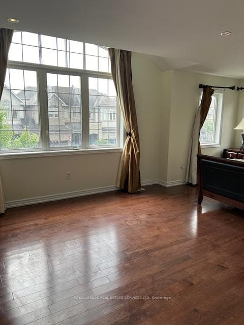 2373 Wasaga Drive photo 18