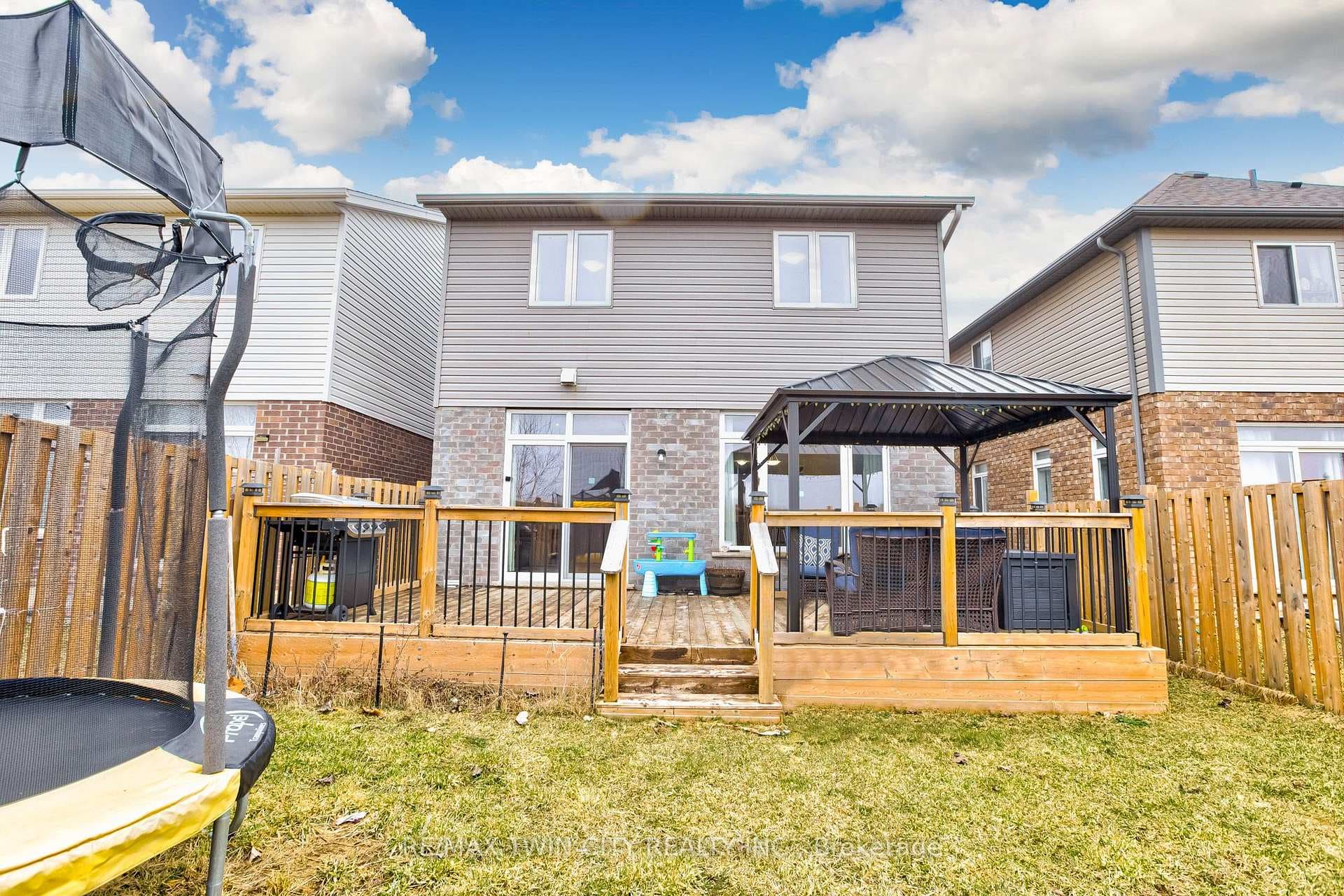 437 Rivertrail Avenue photo 32