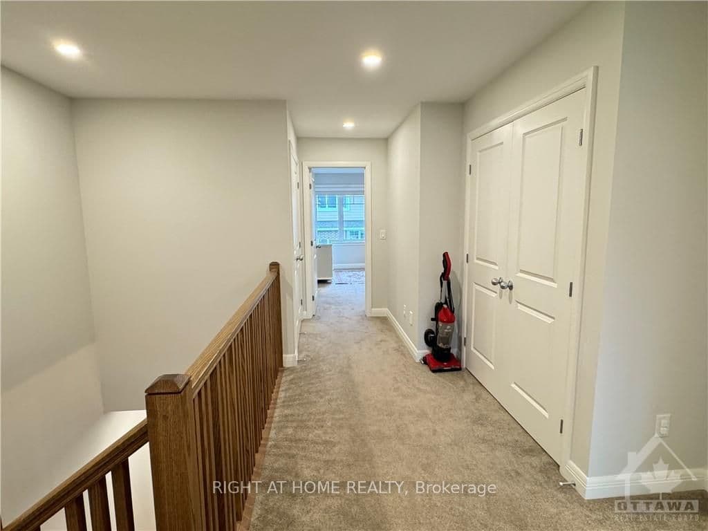 62 LOGGERHEAD Heights photo 10