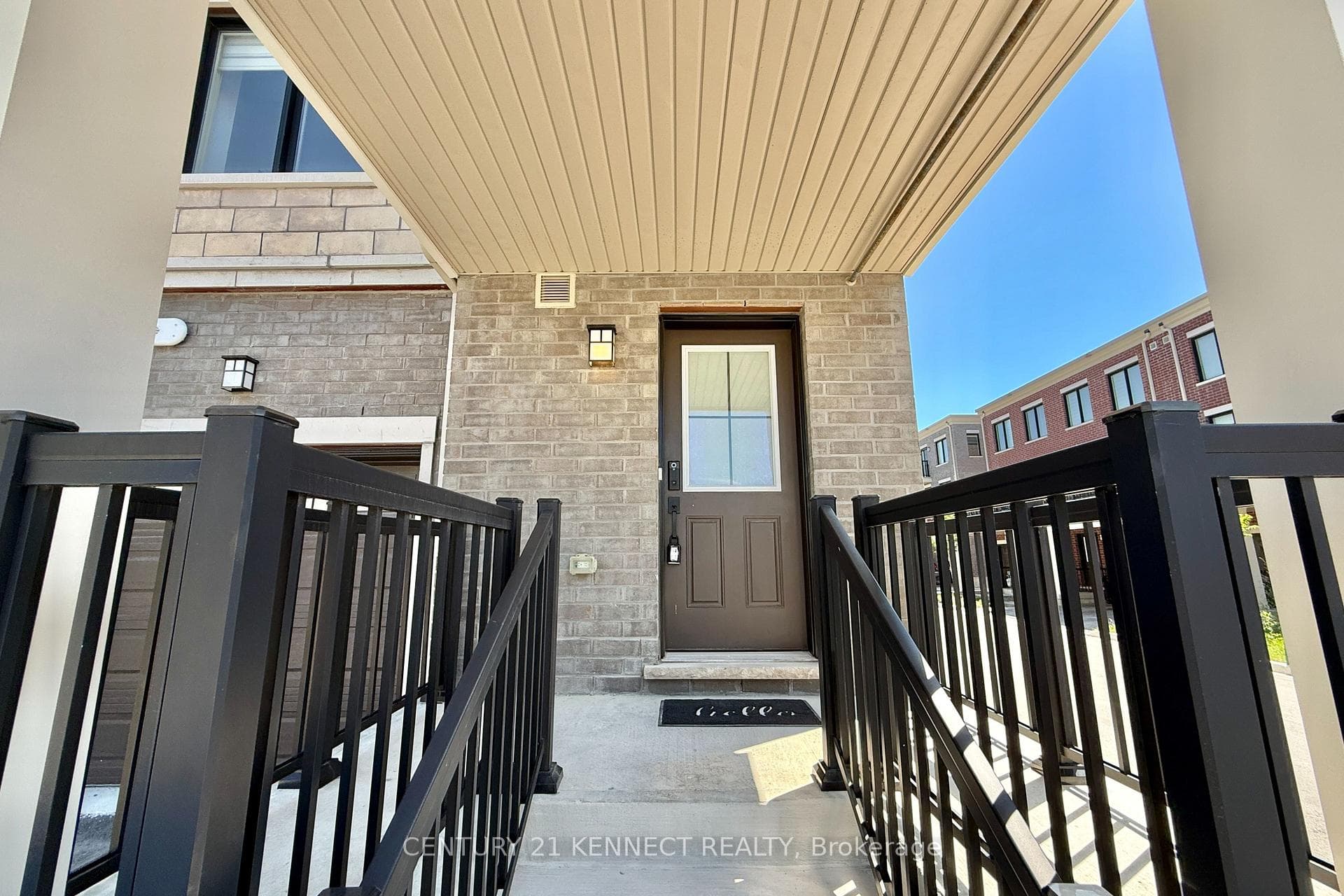11 Canton Lane photo 4