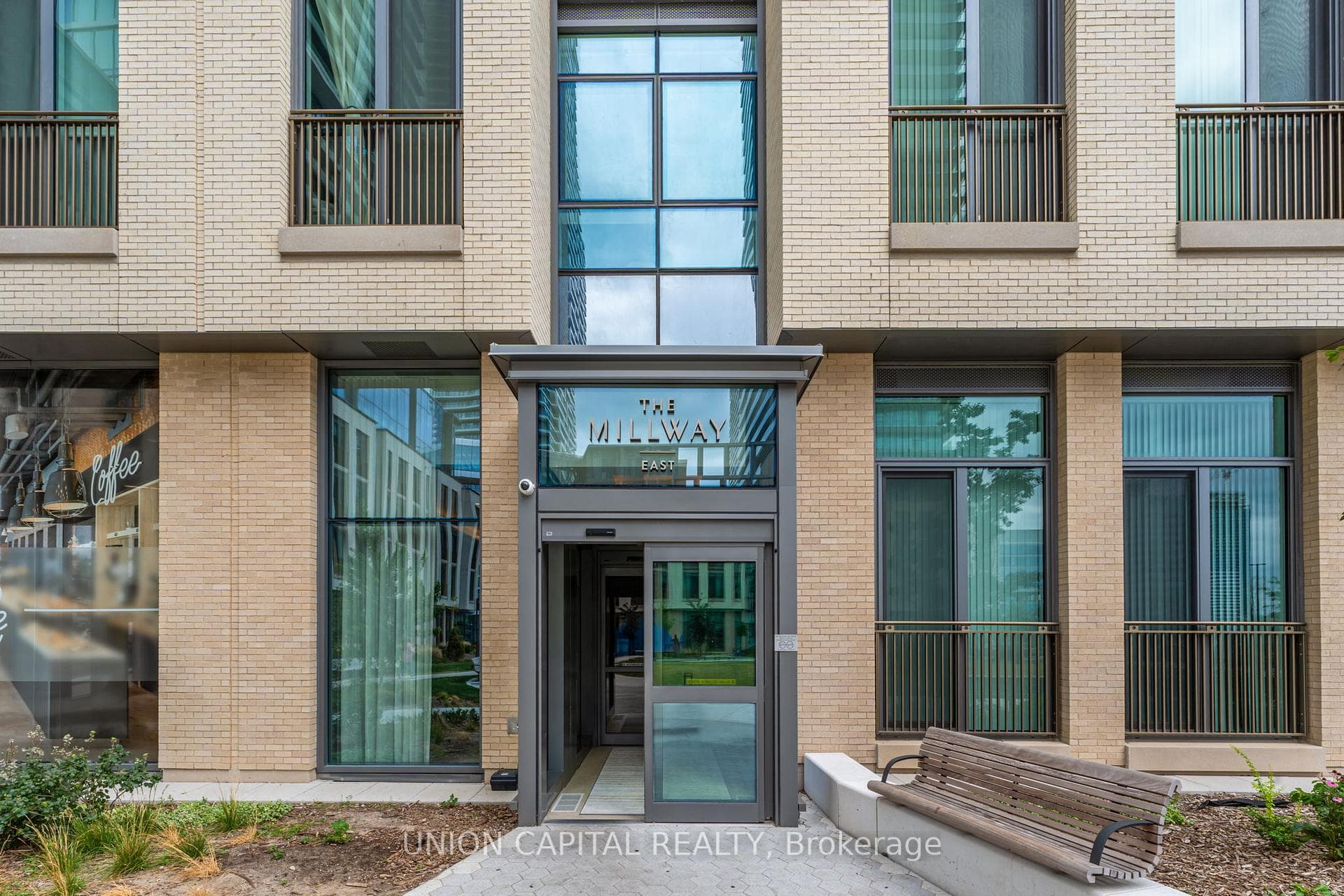 7890 JANE Street Unit 1003 photo 2