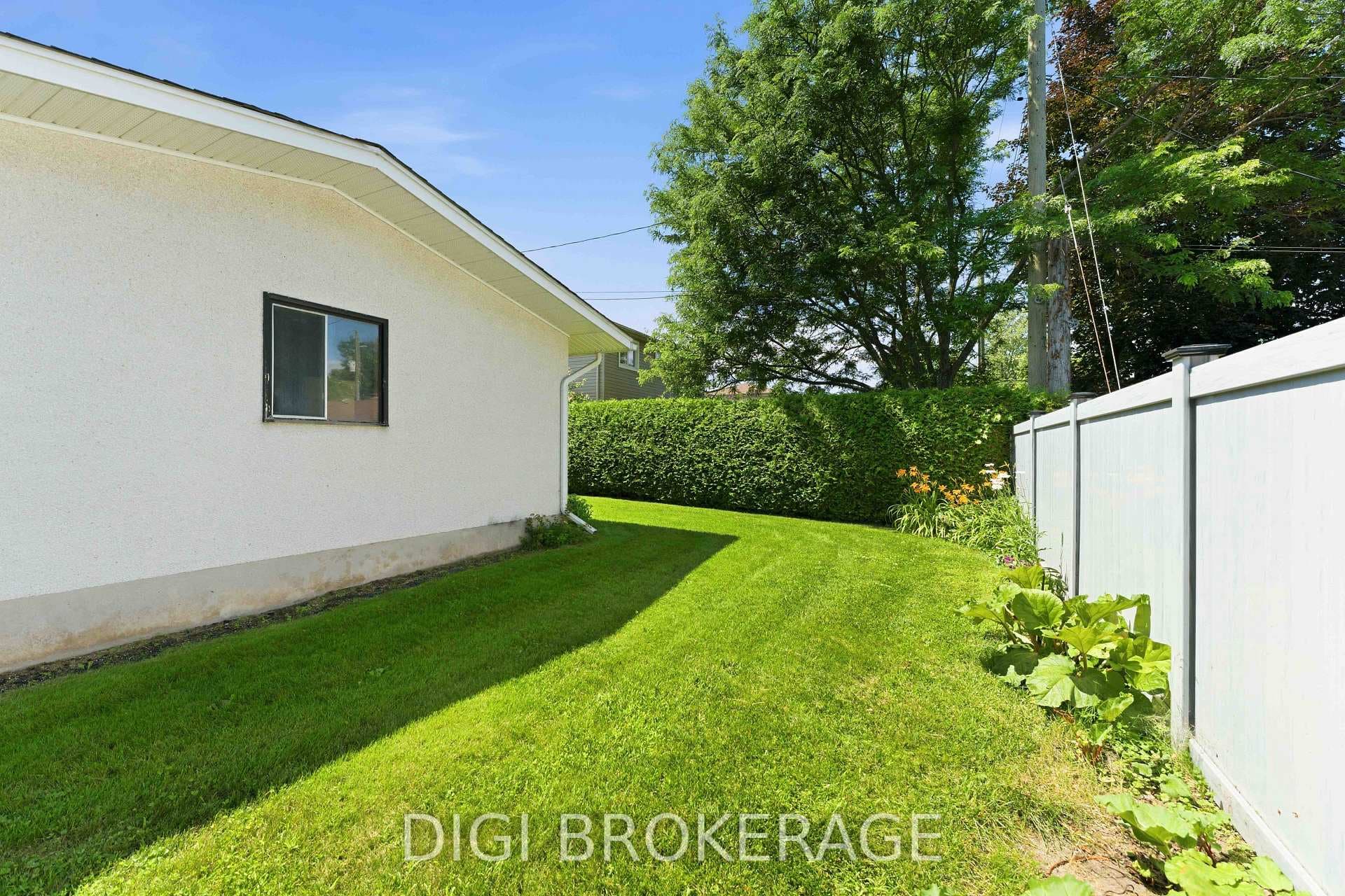 737 Southmore Drive photo 47