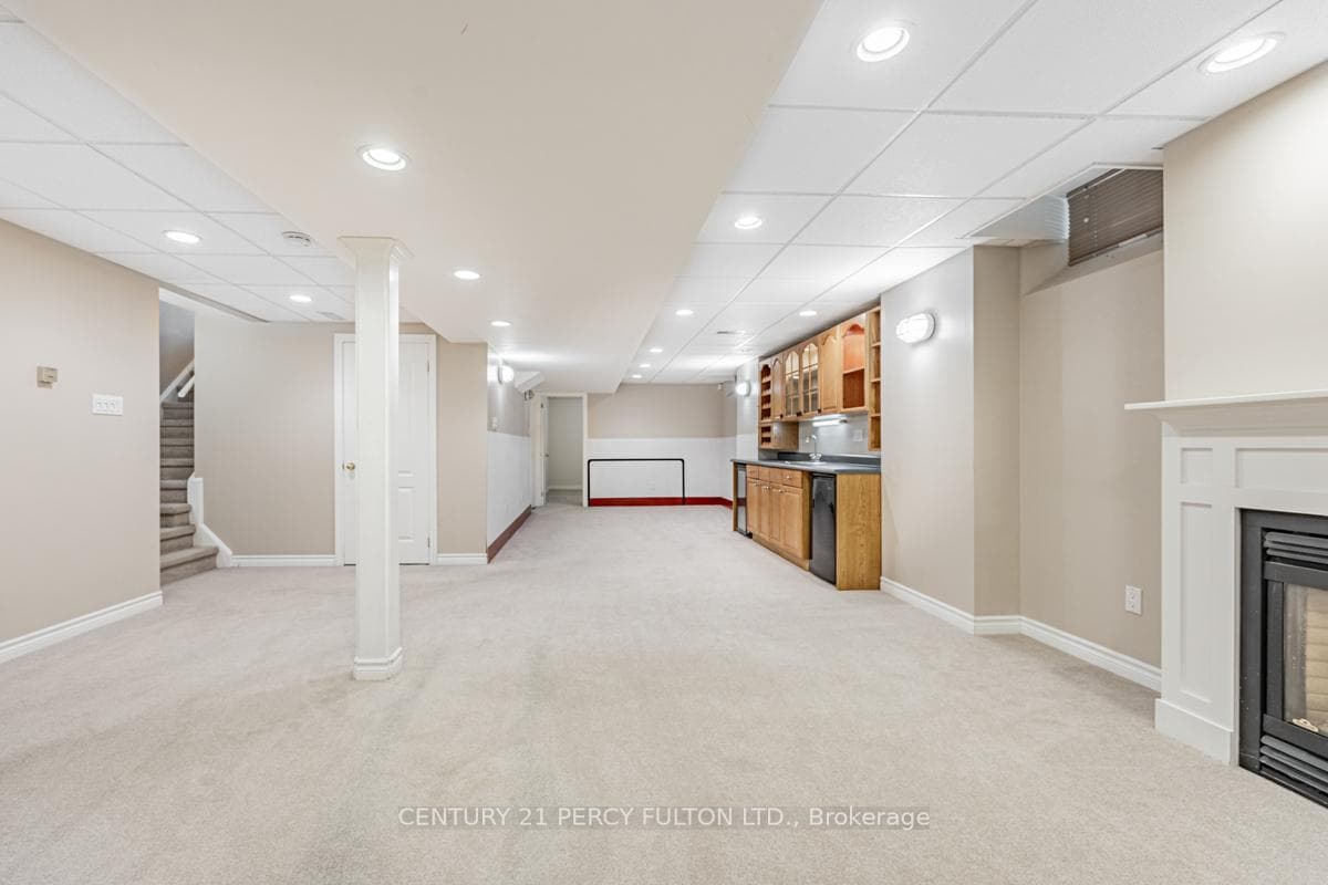 9 Lacey Drive photo 28