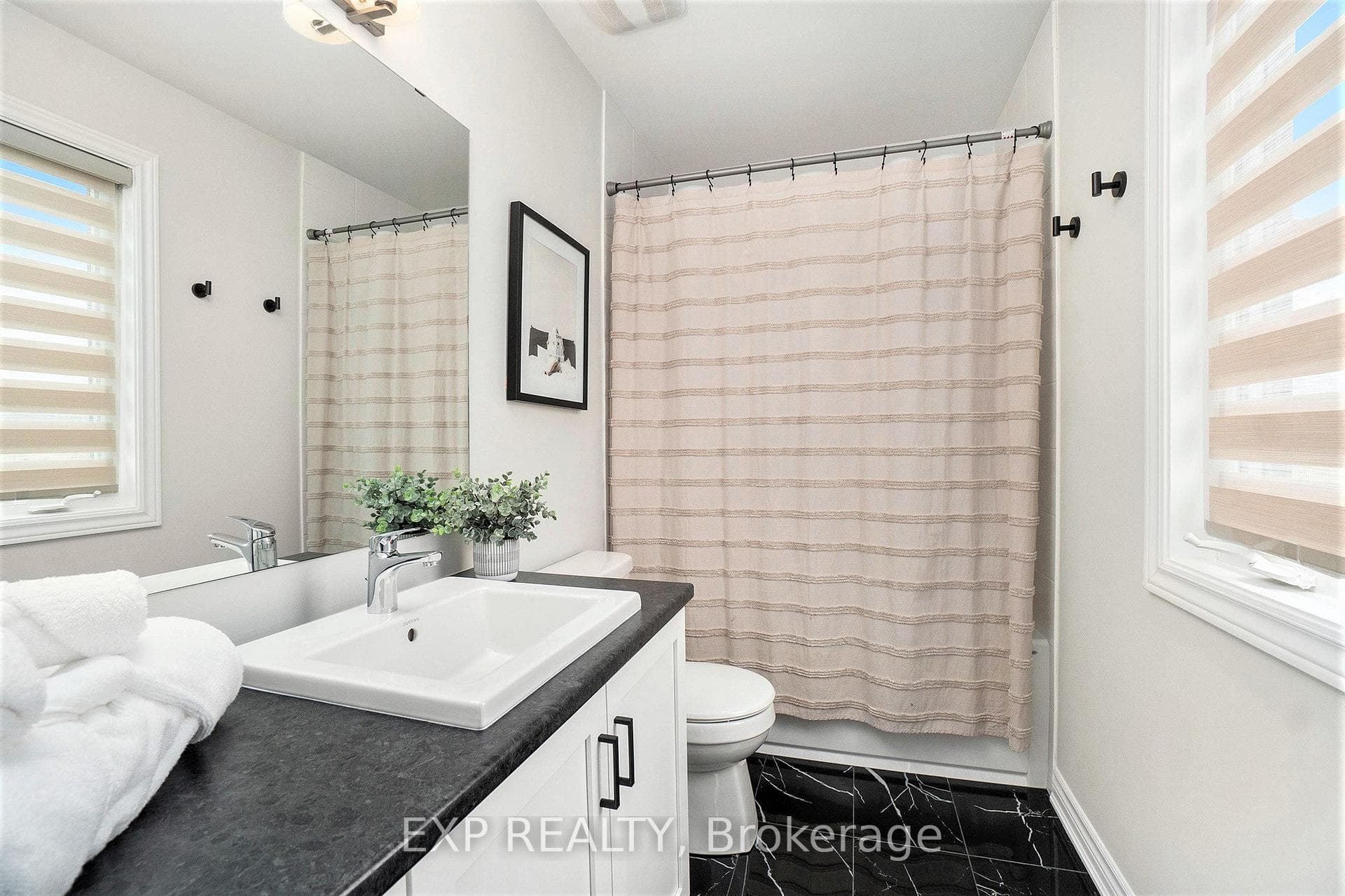 276 Turnbuckle Crescent photo 18