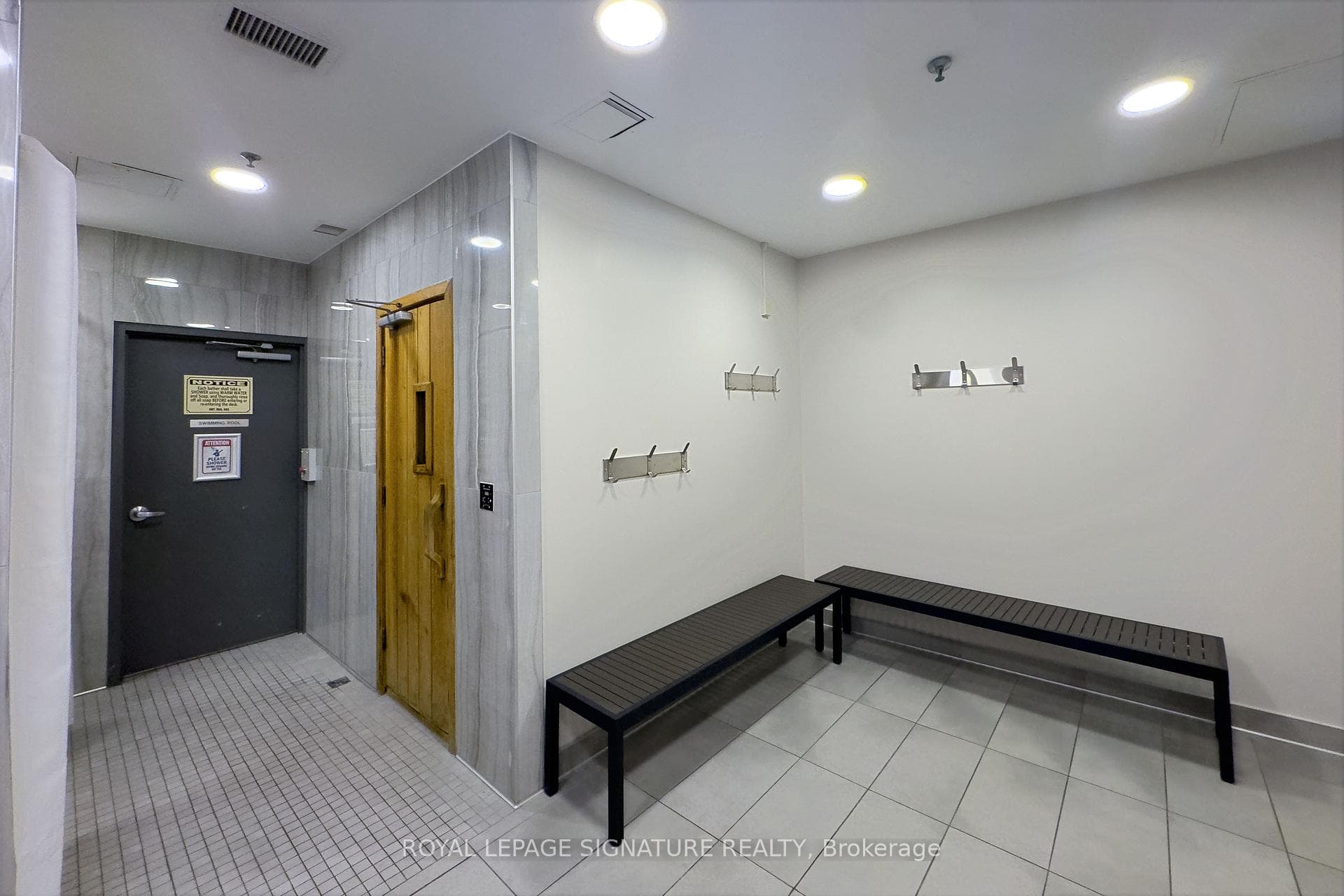 335 Rathburn Road Unit 1105 photo 26
