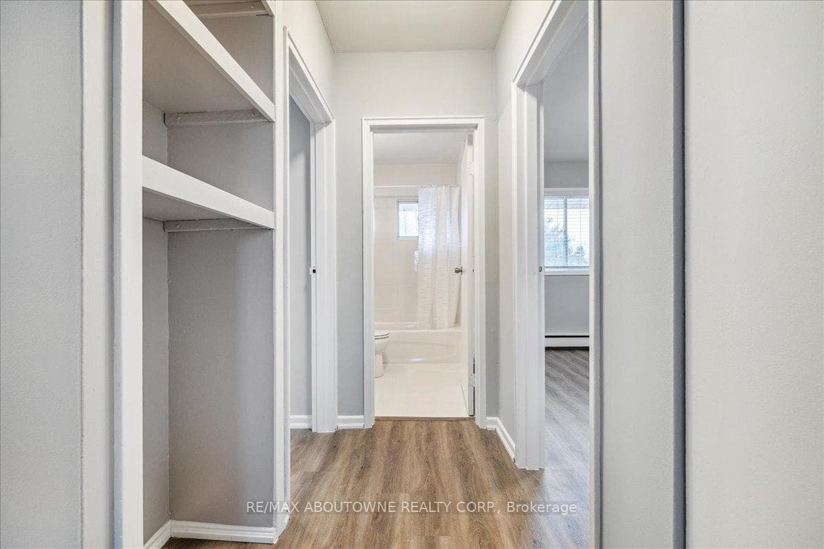 2350 Queensway Drive Unit 3 photo 26