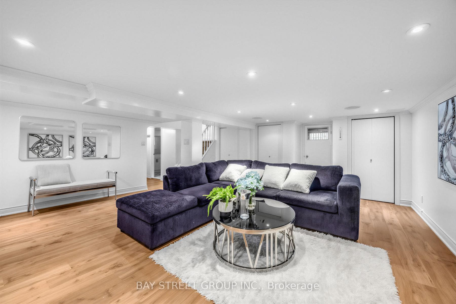 136 Humbercrest Boulevard photo 33