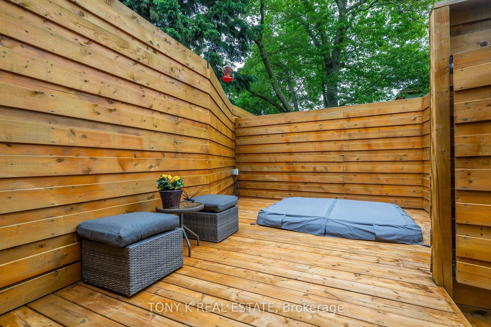 111 Eastwood Avenue photo 22