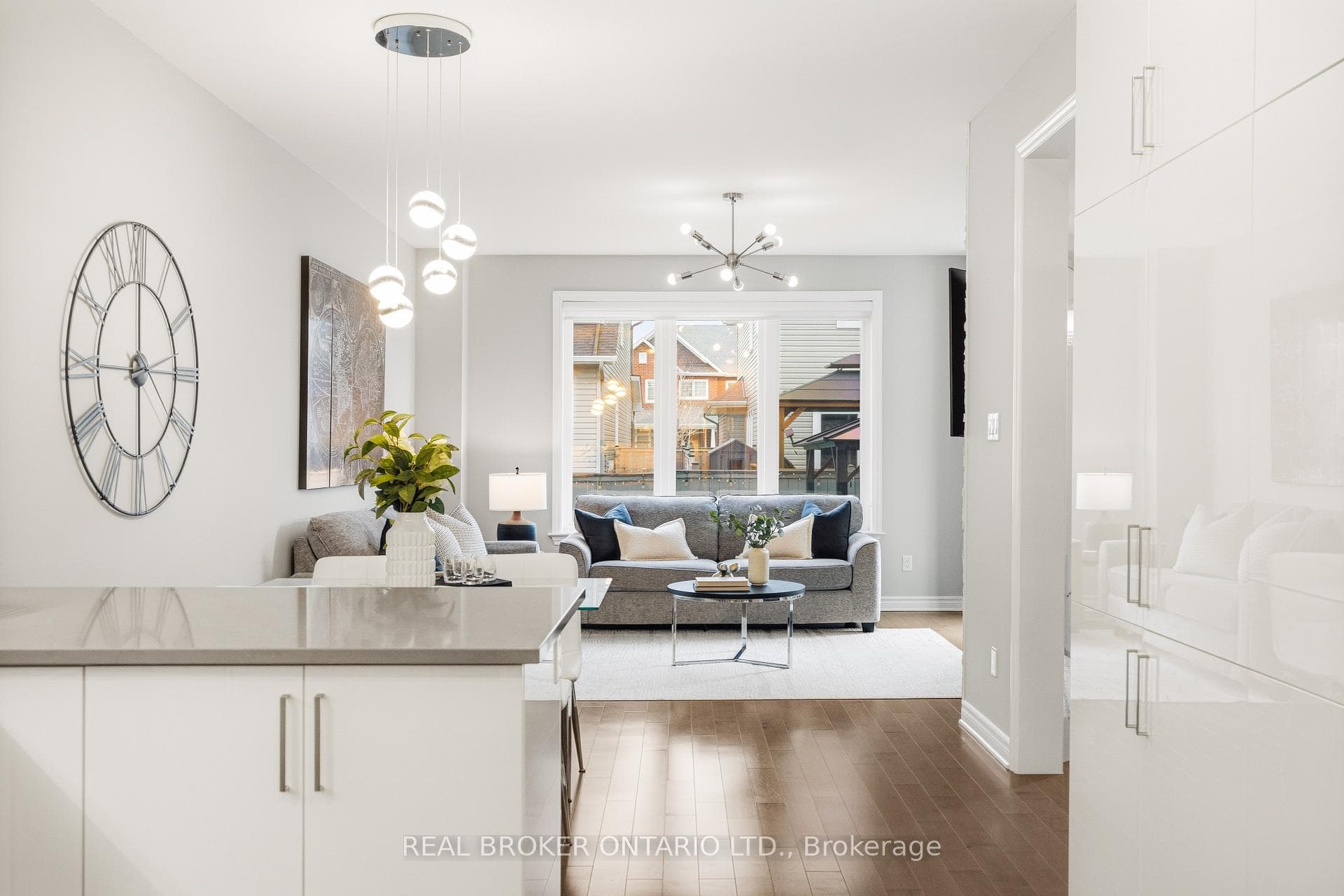 204 Trollius Way photo 12